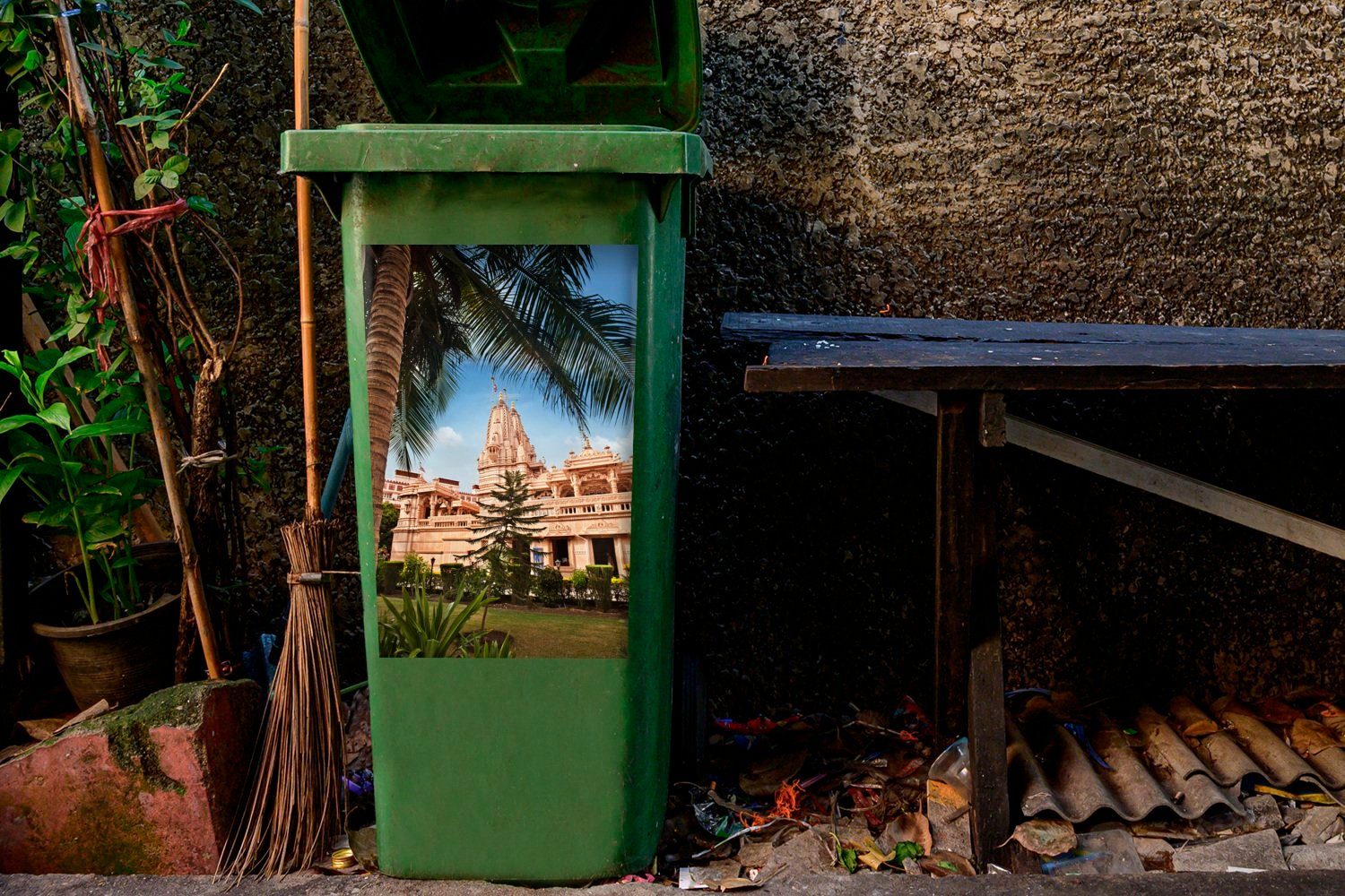 Swaminarayan-Tempel Der Mülltonne, in St), Container, Abfalbehälter MuchoWow (1 berühmte Sticker, Rajkot Indien Mülleimer-aufkleber, Wandsticker in