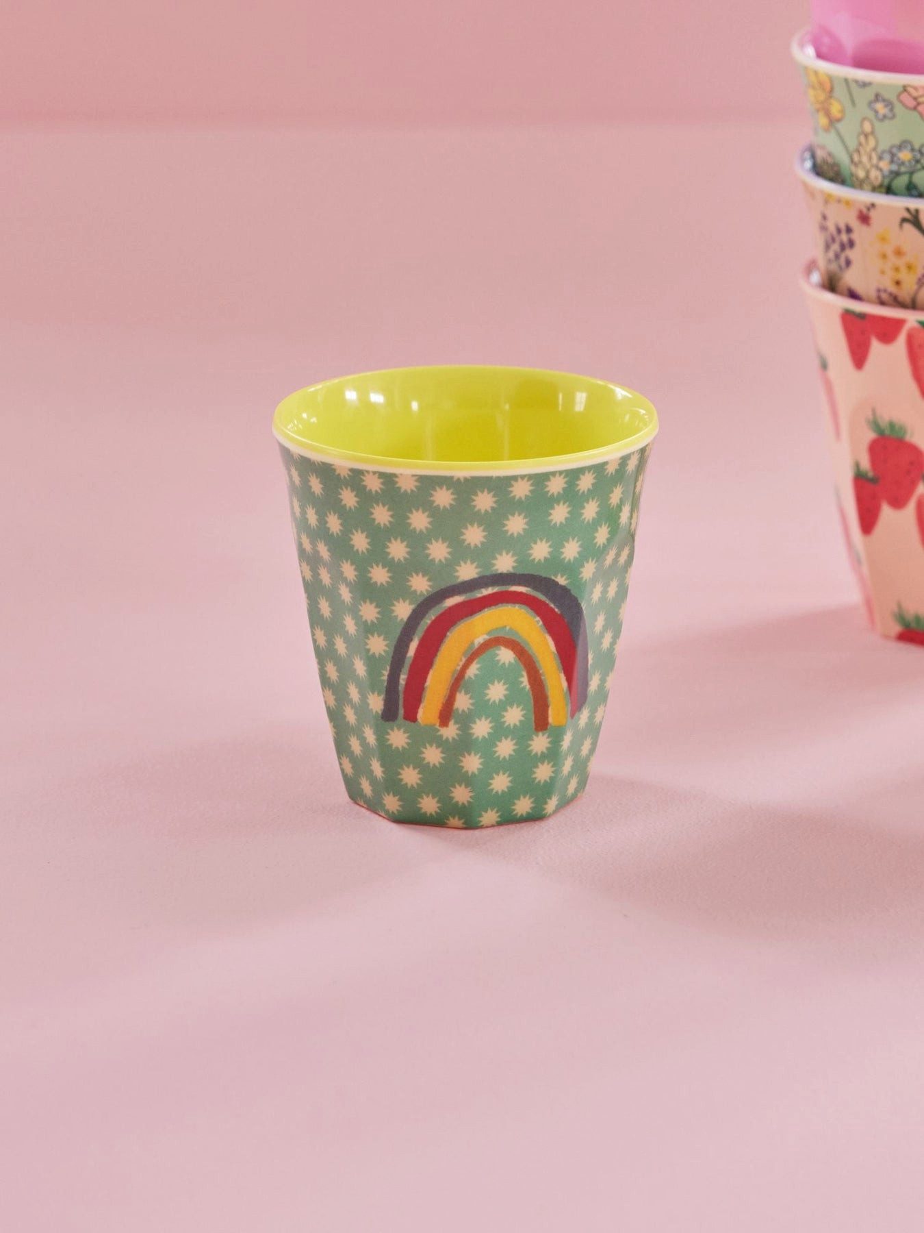 rice Becher Rice Melamin Becher Medium Grün mit Regenbogen und Sternen, 1-tlg., Melamin