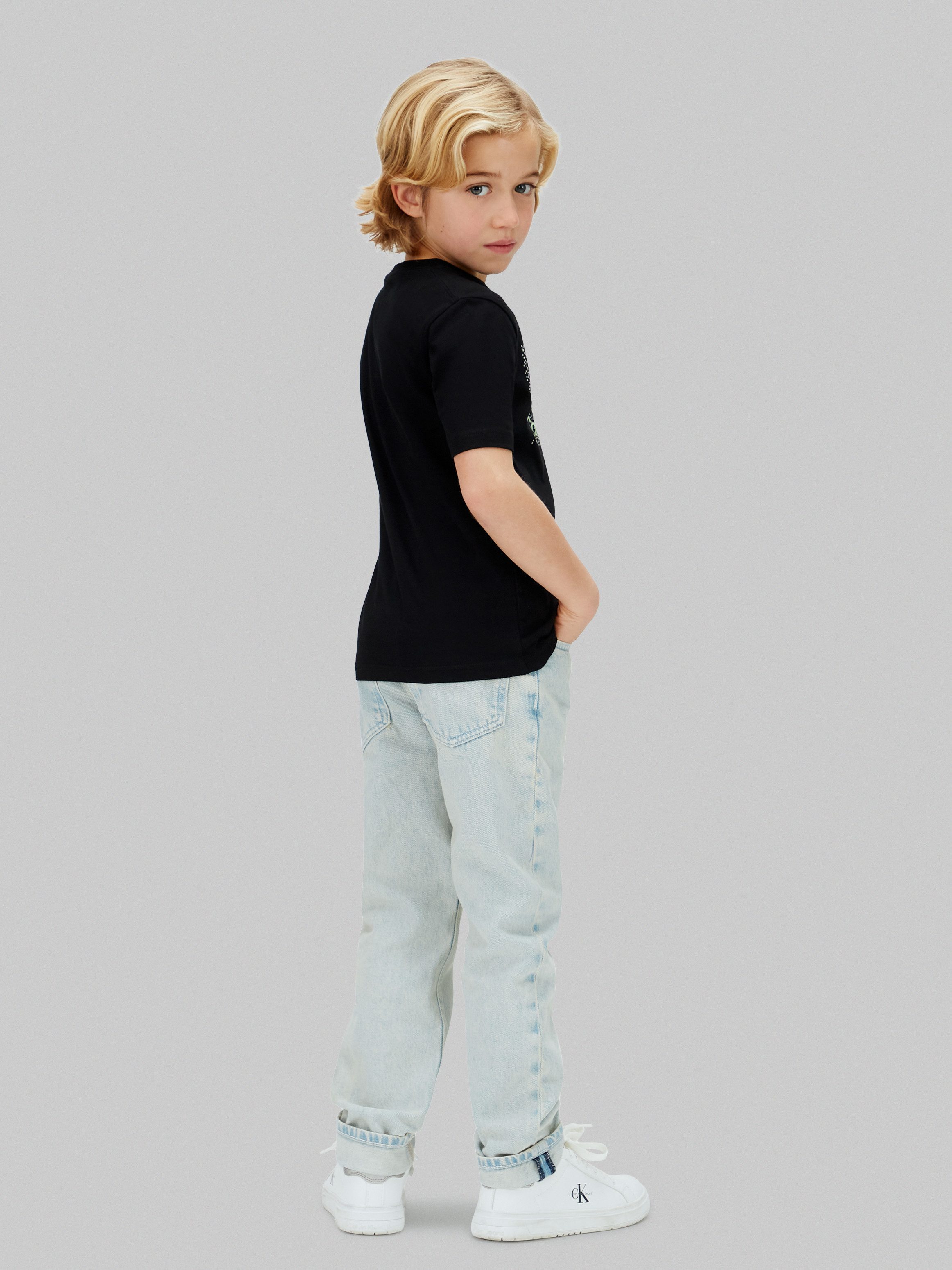 Calvin Klein Jeans T-Shirt PERFORATION T-SHIRT Regular fit für Kinder mit Markenprint – Bild 5 von 5