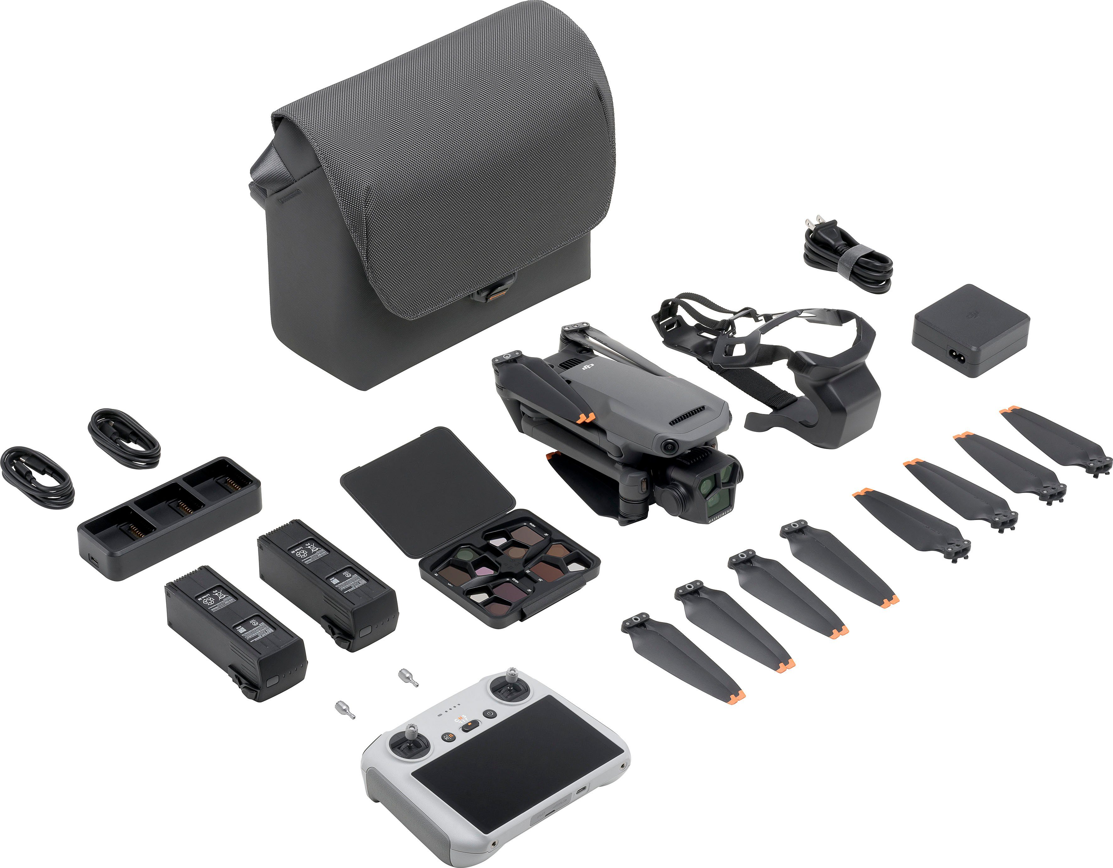 DJI Mavic 3 Pro Fly More Combo (DJI RC) Drohne (5,1K, DJI RC Fernsteuerung, 3 Akkus, Ladestation und Umhängetasche)
