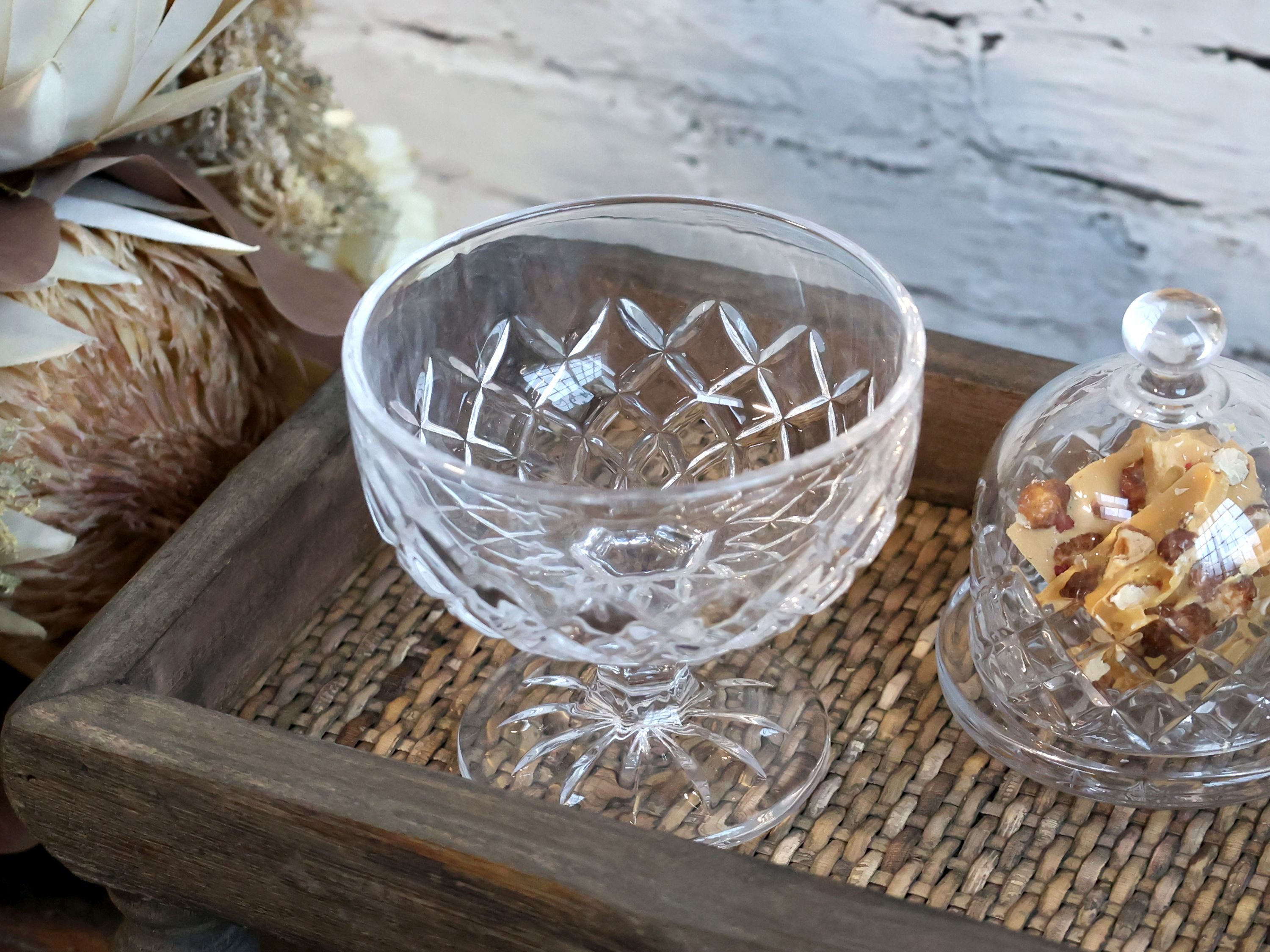 Chic Antique Servierschale Chic Antique - Glas Schale Dessertschale Eisschale auf Fuß mit, Glas