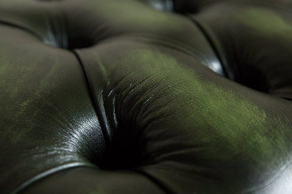 JVmoebel Ohrensessel Chesterfield Grüner Ledersessel mit hochwertiger Polsterung (Packung, 2-St., Chesterfield Grüner Ledersessel für Entspannung und TV Genuss), Made in Europa