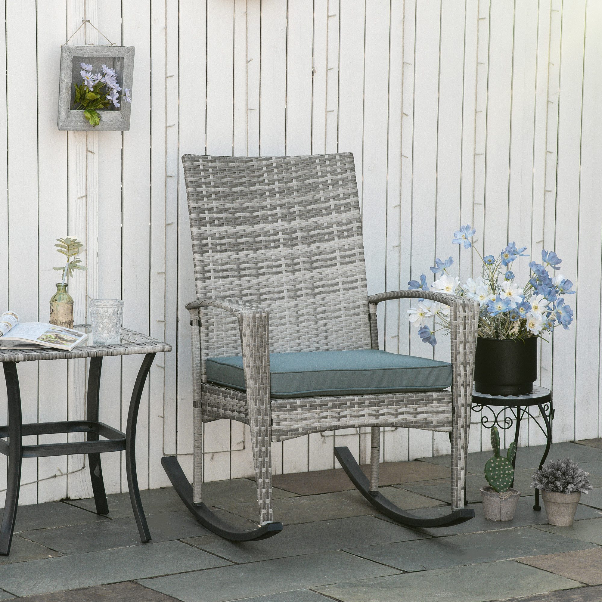 Outsunny Schaukelstuhl Schwingsessel Gartenstuhl mit Kissen, Polyrattan+Metall (Schwingsessel, 1 St), für Garten, Grau