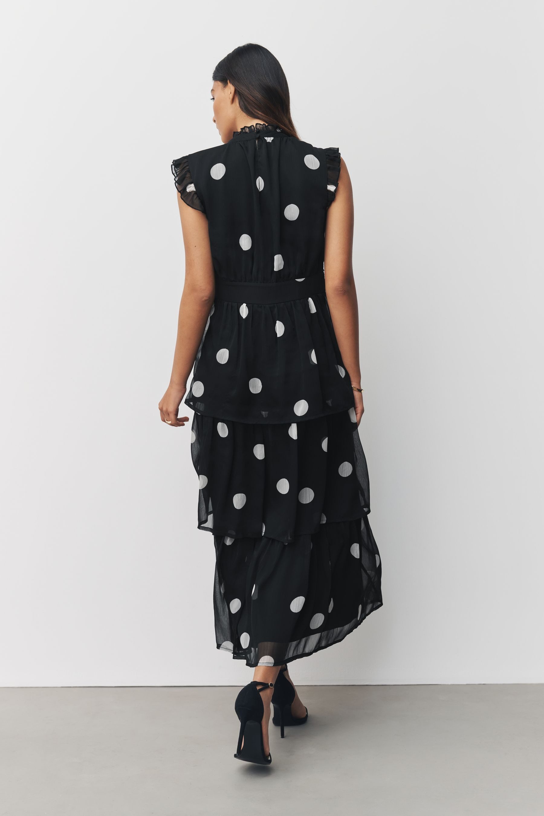 Next Maxikleid Hochgeschlossenes, gestufes Maxikleid mit günstig online kaufen