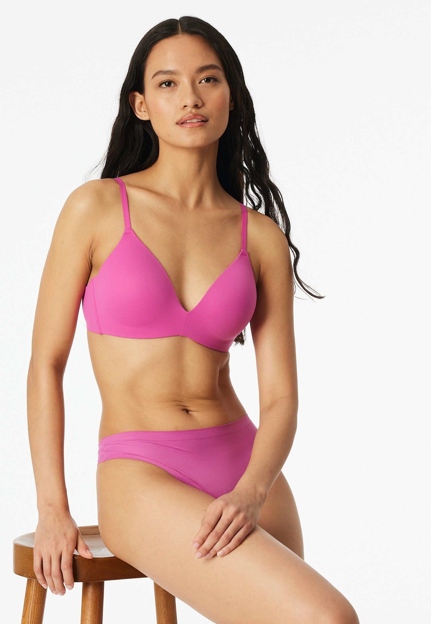 Schiesser Soft-BH Invisible Soft mit seitlichen Stäbchen für guten Halt