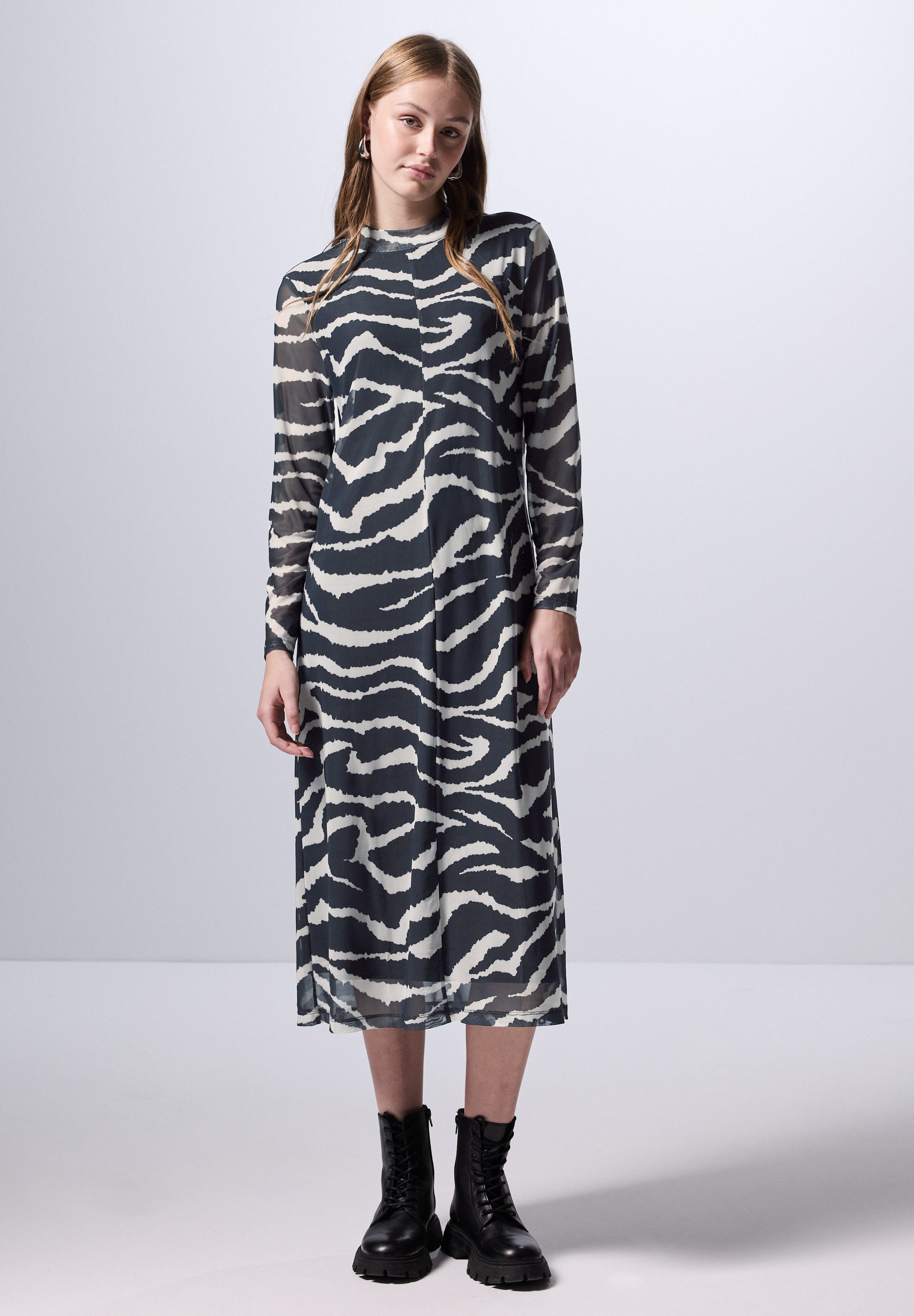 STREET ONE STUDIO Midikleid mit Rundhalsausschnitt günstig online kaufen