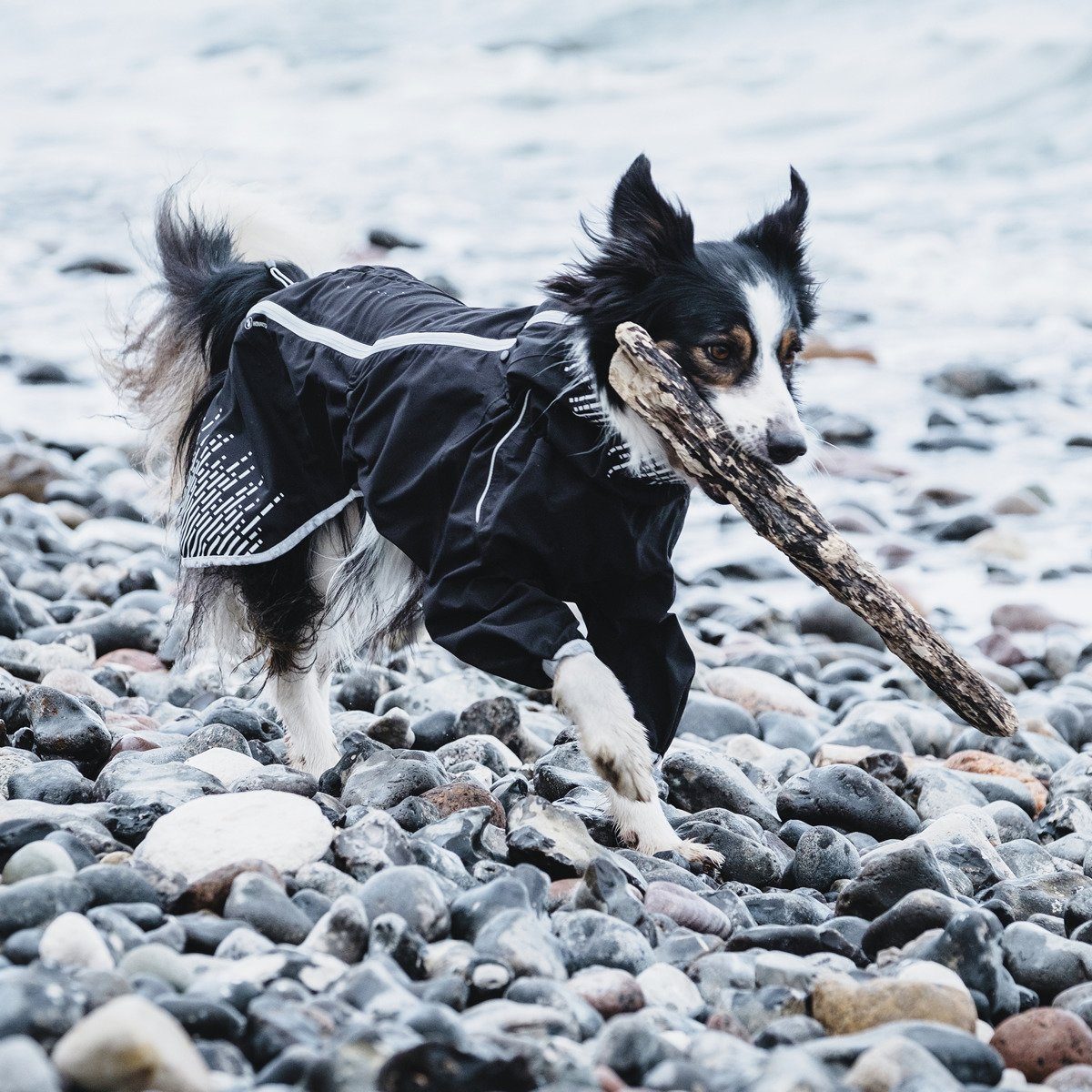 HURTTA Hundeoverall Regenmantel Rain Blocker schwarz
