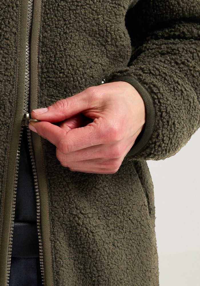 Jack Wolfskin Funktionsmantel HIGH CURL COAT W für Wandern und Trekking, sportlicher Stil, aus Polyester, winddicht