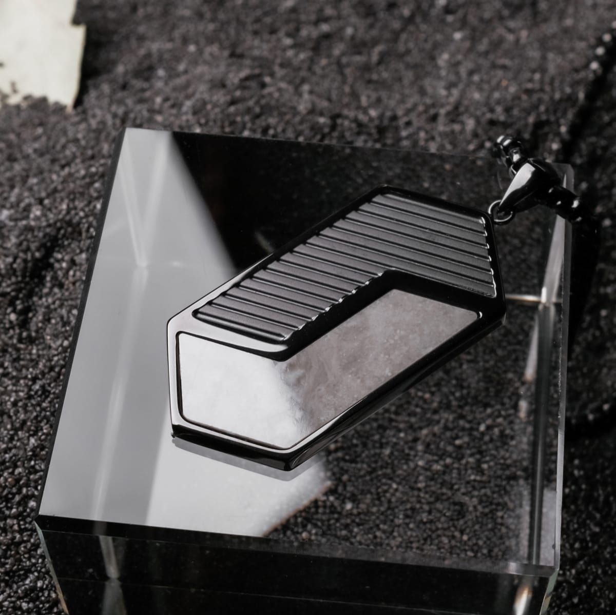 Holzkern Kette mit Anhänger Herren-Edelstahl Zigzag Marmor/Schwarz