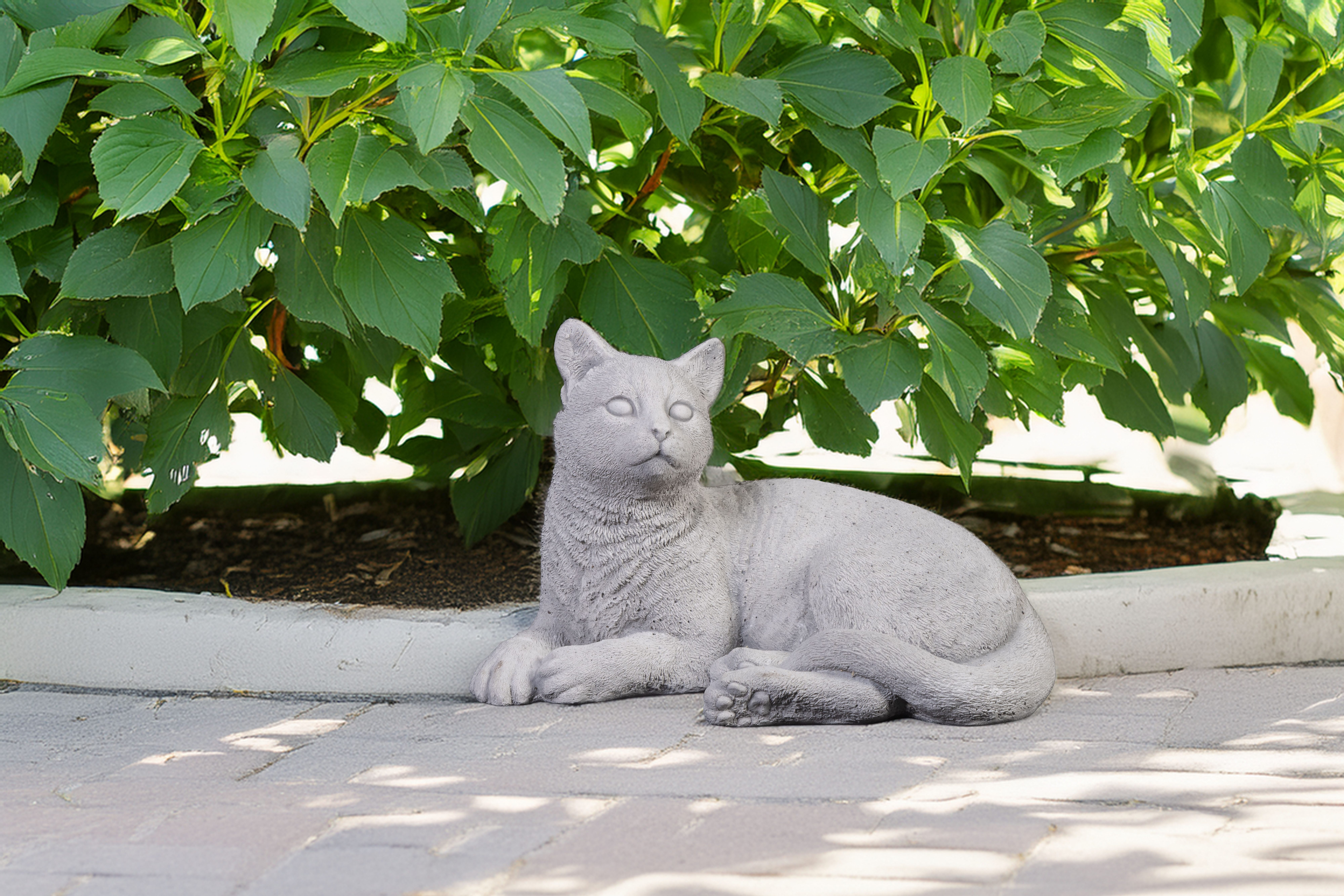gartendekoparadies.de Gartenfigur Liegende Katze, Steinfigur, H. 18 cm, 6 kg, Frostsicher