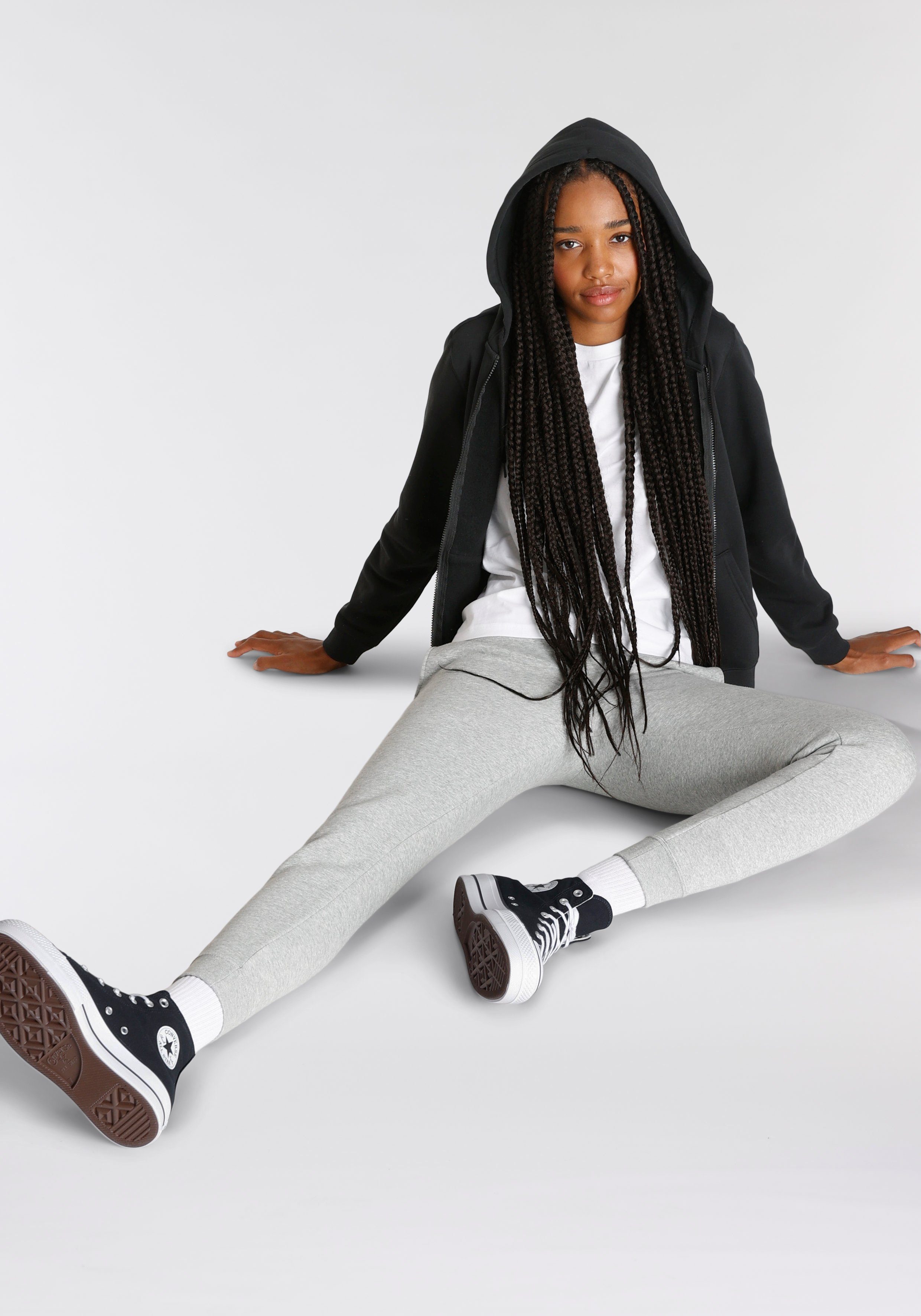 Converse Jogginghose GO-TO EMBROIDERED STAR CHEVRON BRUSHED BACK FLEECE SWEATPANT Unisex