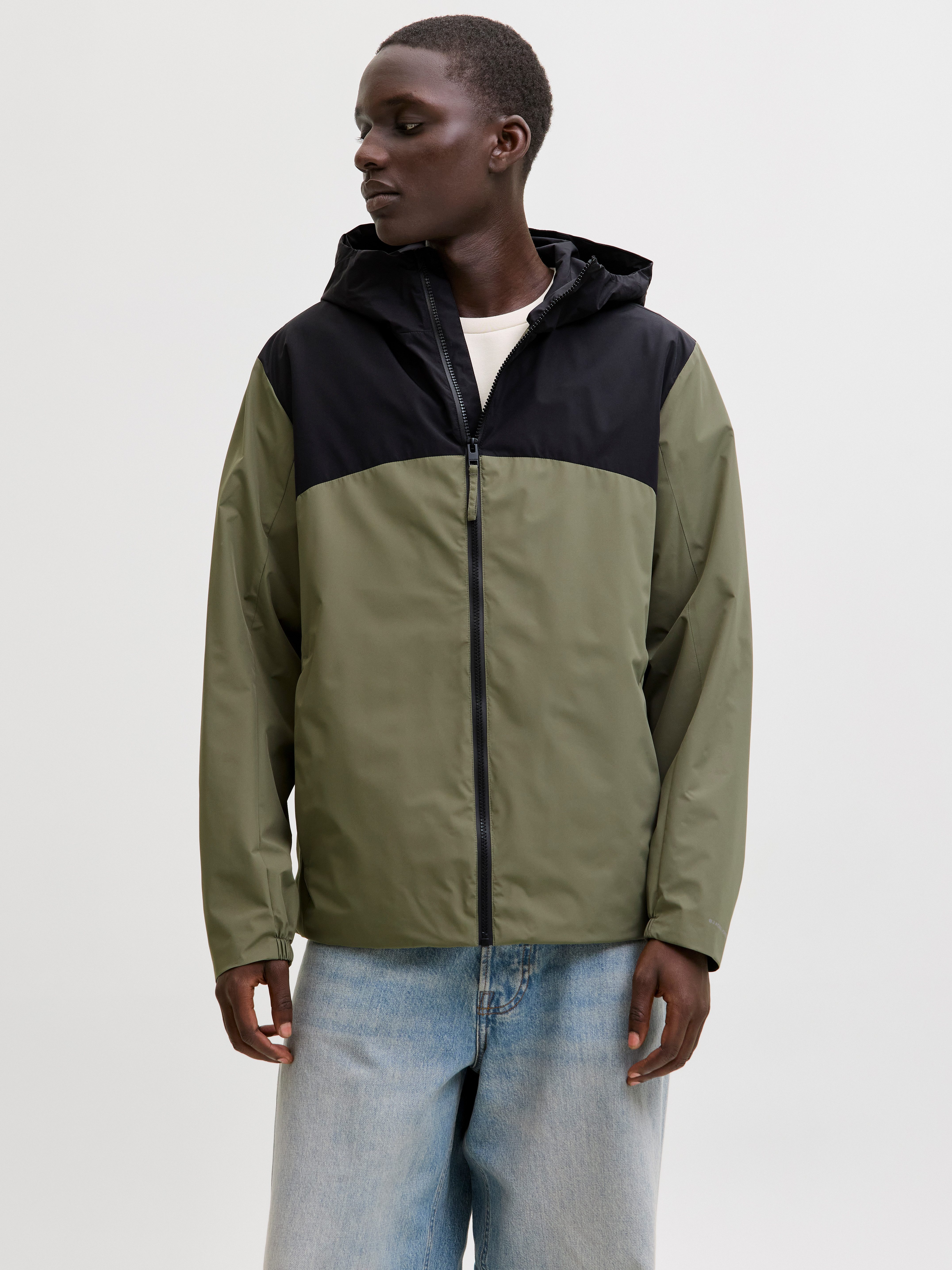 Jack & Jones Kurzjacke JJESOHO LIGHT JACKET SN mit Kapuze günstig online kaufen
