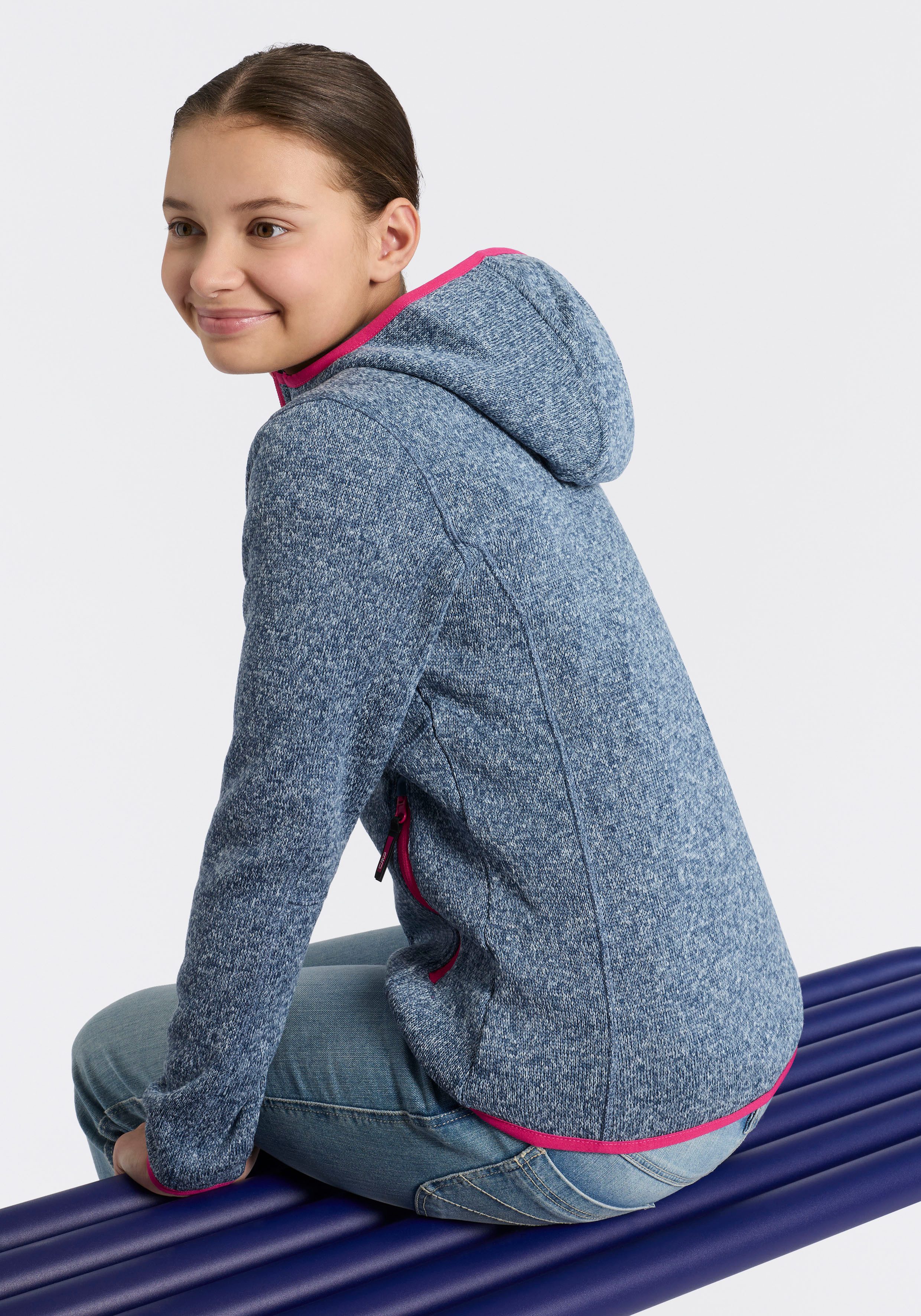 CMP Strickfleecejacke KID G JACKET FIXED HOOD wärmende Strickfleecejacke aus Polyester, mit Kapuze und Kinnschutz
