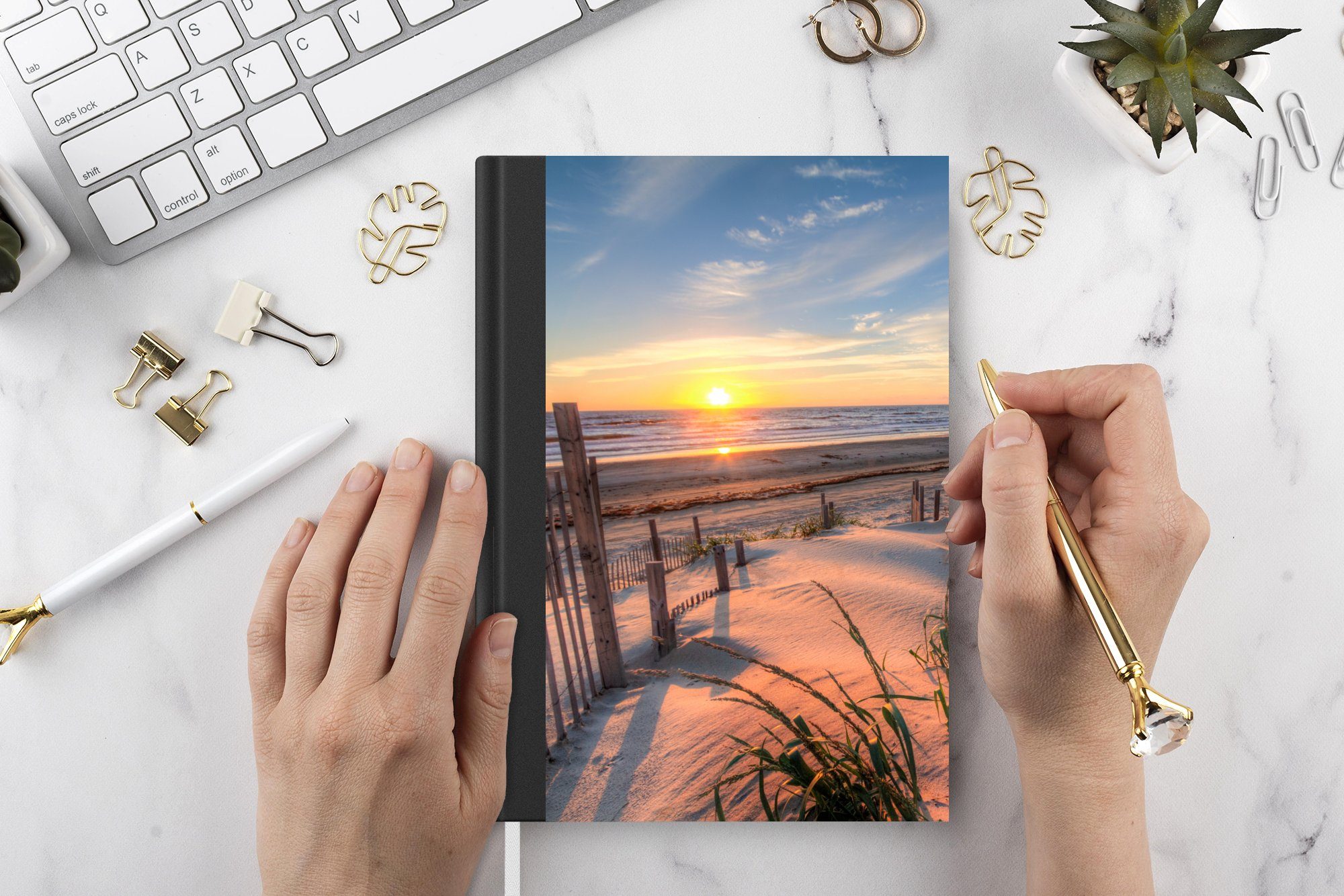 MuchoWow Notizbuch Strand - Meer - Düne - Sonnenuntergang - Landschaft, Notebook, Notizblock a5, Tagebuch, Journal Liniert