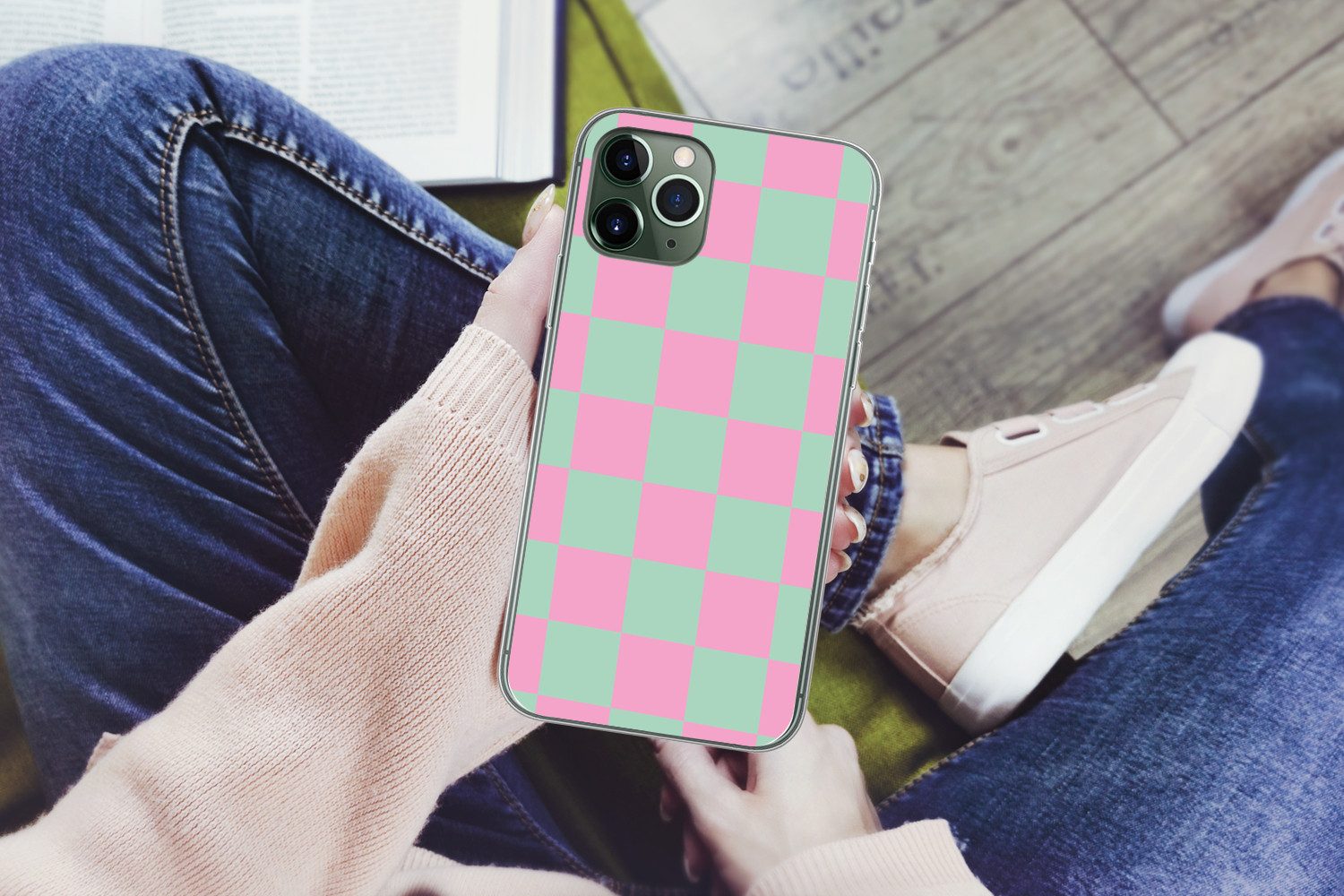 MuchoWow Handyhülle für Apple iPhone 11 Pro Schachbrettmuster - Grün - Rosa - Würfel, Smartphone-Bumper, Print, Handy Schutzhülle Dünn