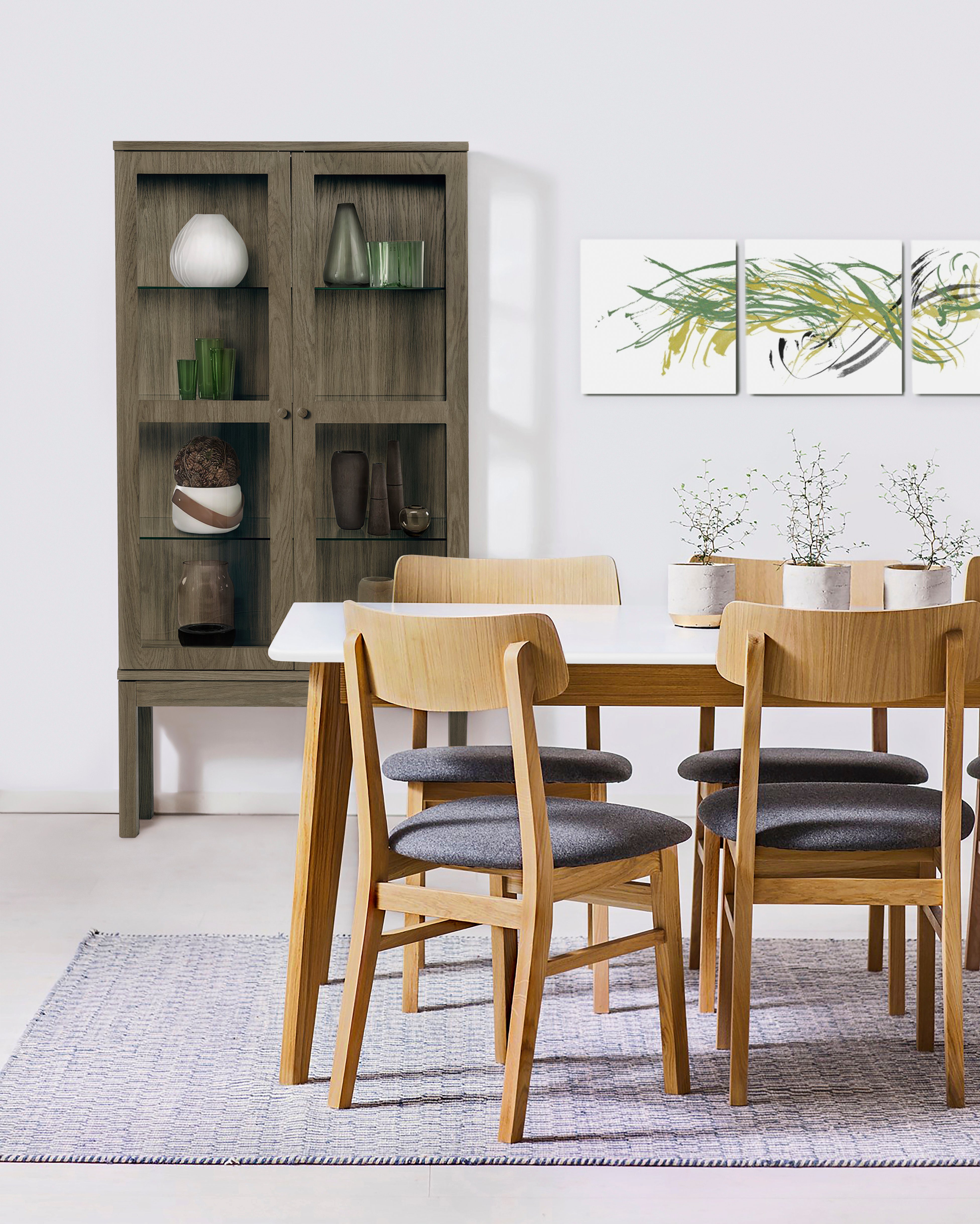andas Vitrine Holzfurnier aus Eiche, Griffe und Füße aus massiver Eiche, FSC®
