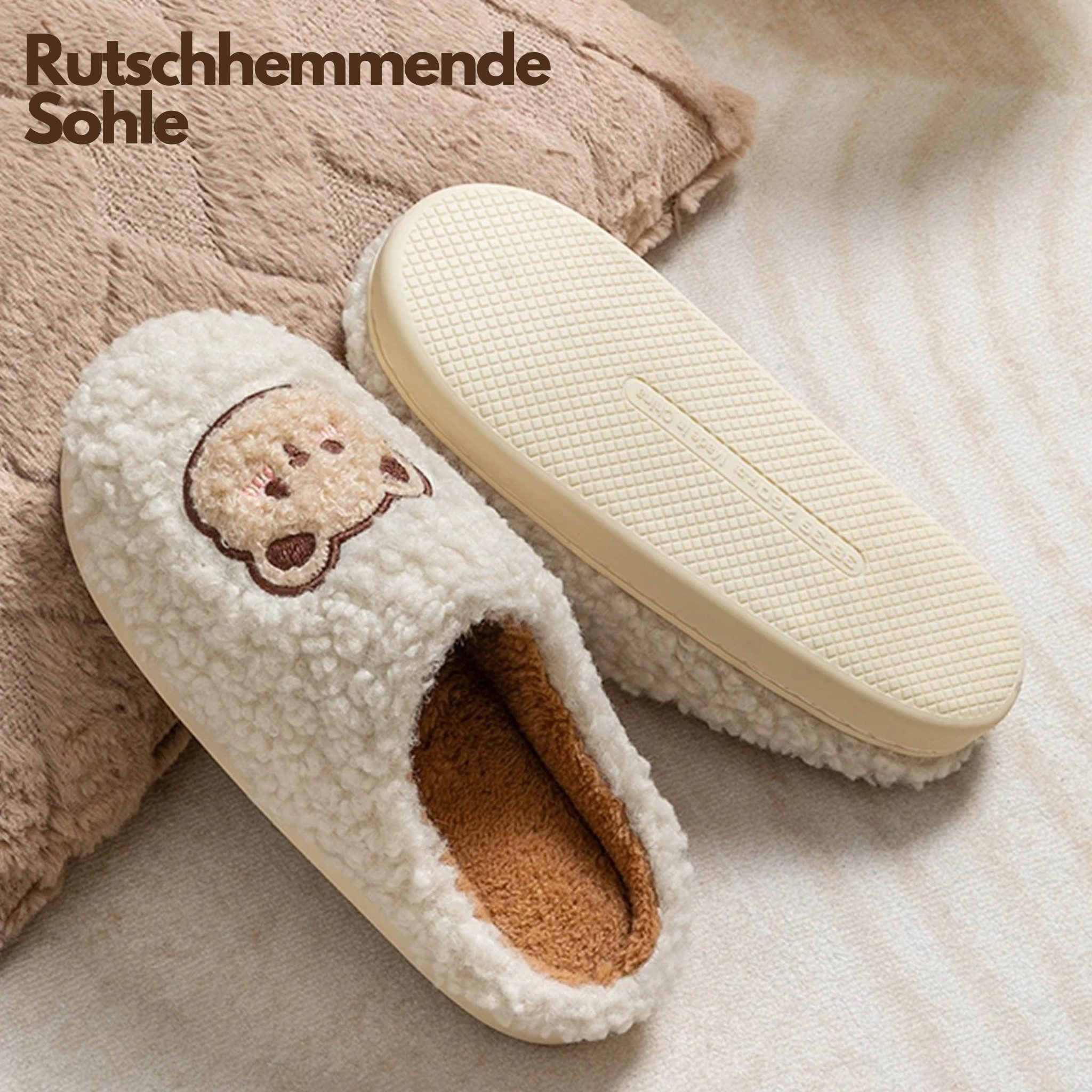 NEXORA Warme Damen Hausschuhe mit Bären-Motiv – weich, niedlich & gemütlich Plüsch Hausschuhe (Paar) niedliche Hausschuhe mit Teddy-Stick – Bild 5 von 5