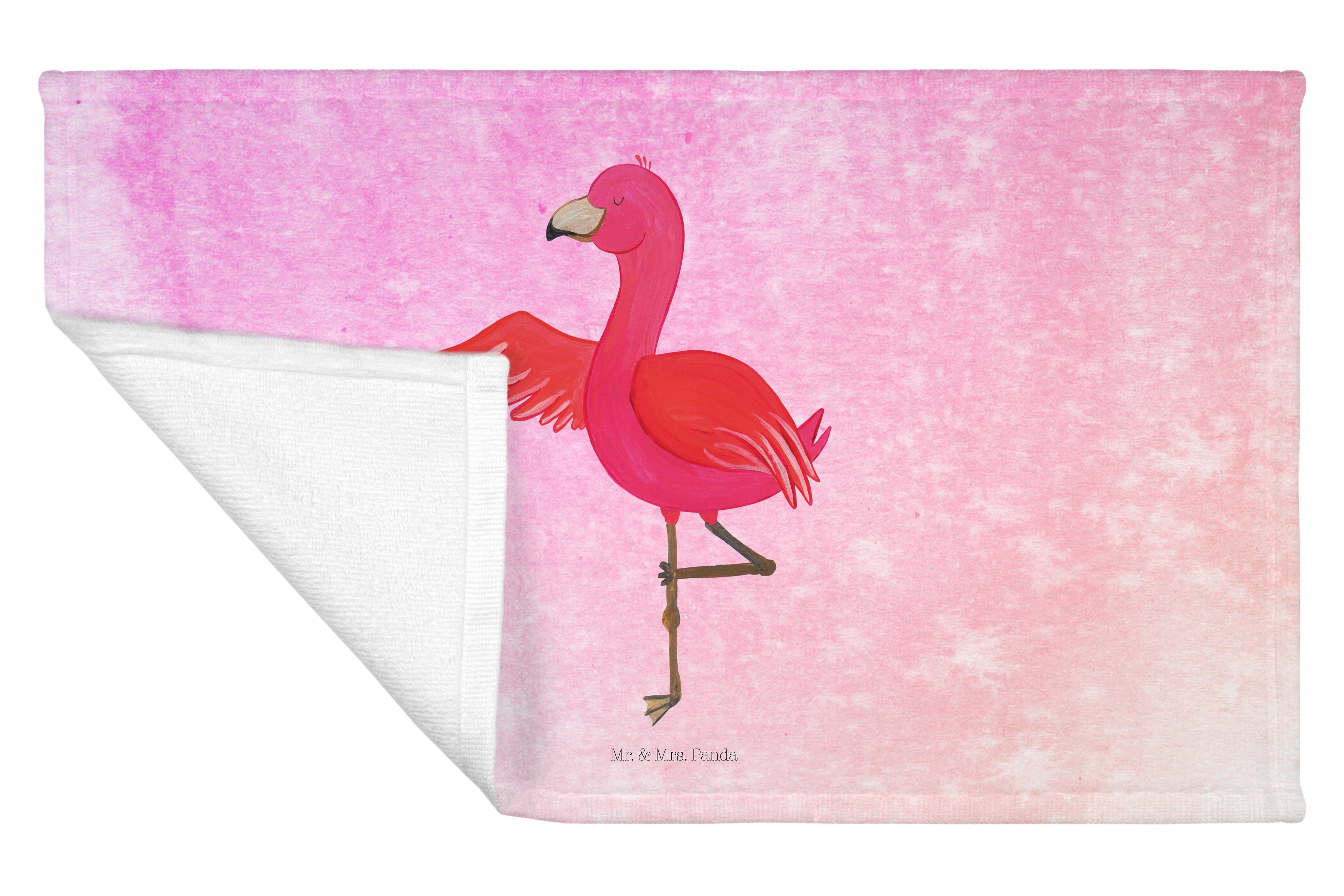 Mr. & Mrs. Panda Handtuch Yoga Pink (1-St) Flamingo - entspannt, - Achtsa, Geschenk, Aquarell Yogapose