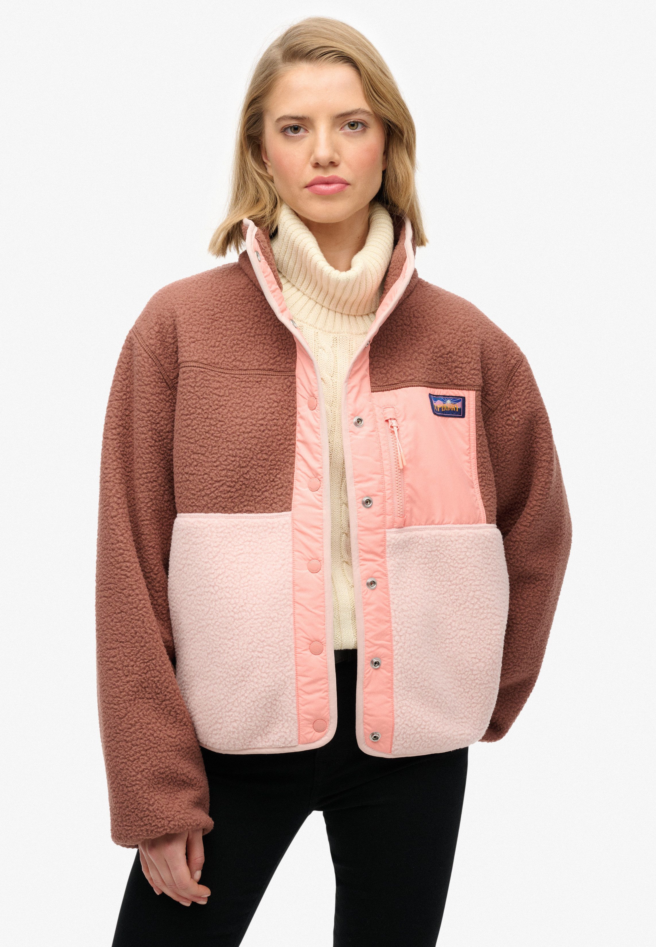 Superdry Fleecejacke COLOUR BLOCK FLEECE JACKET Kunstfaser, oversize, Colorblock, Superdry-Etikett an der Brusttasche