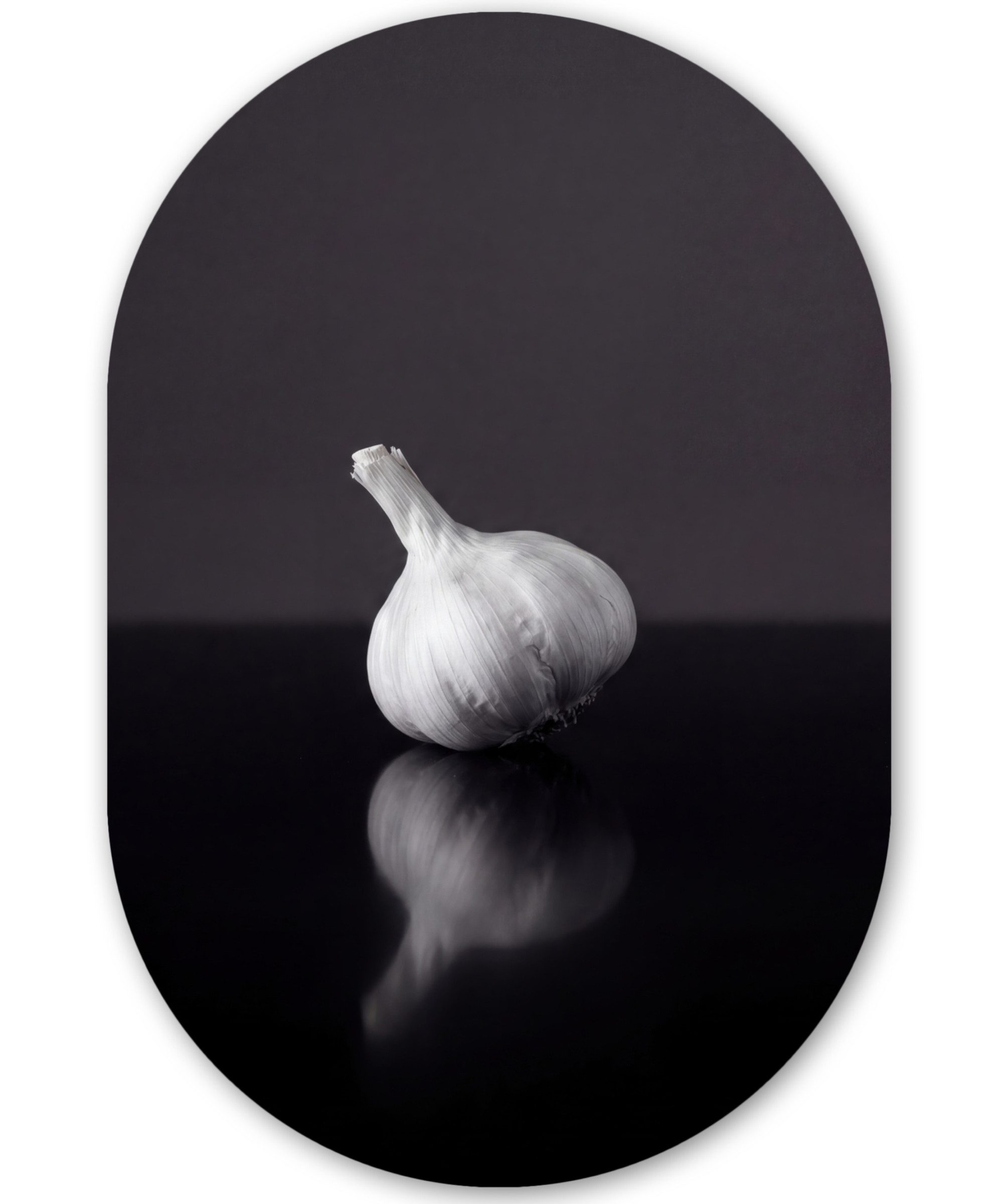 MuchoWow Gemälde Knoblauch - Schwarz - Weiß, Fotodruck (1 St), Wandbild Oval, Wohnzimmer oder Schlafzimmer Wanddekoration, 40x60 cm