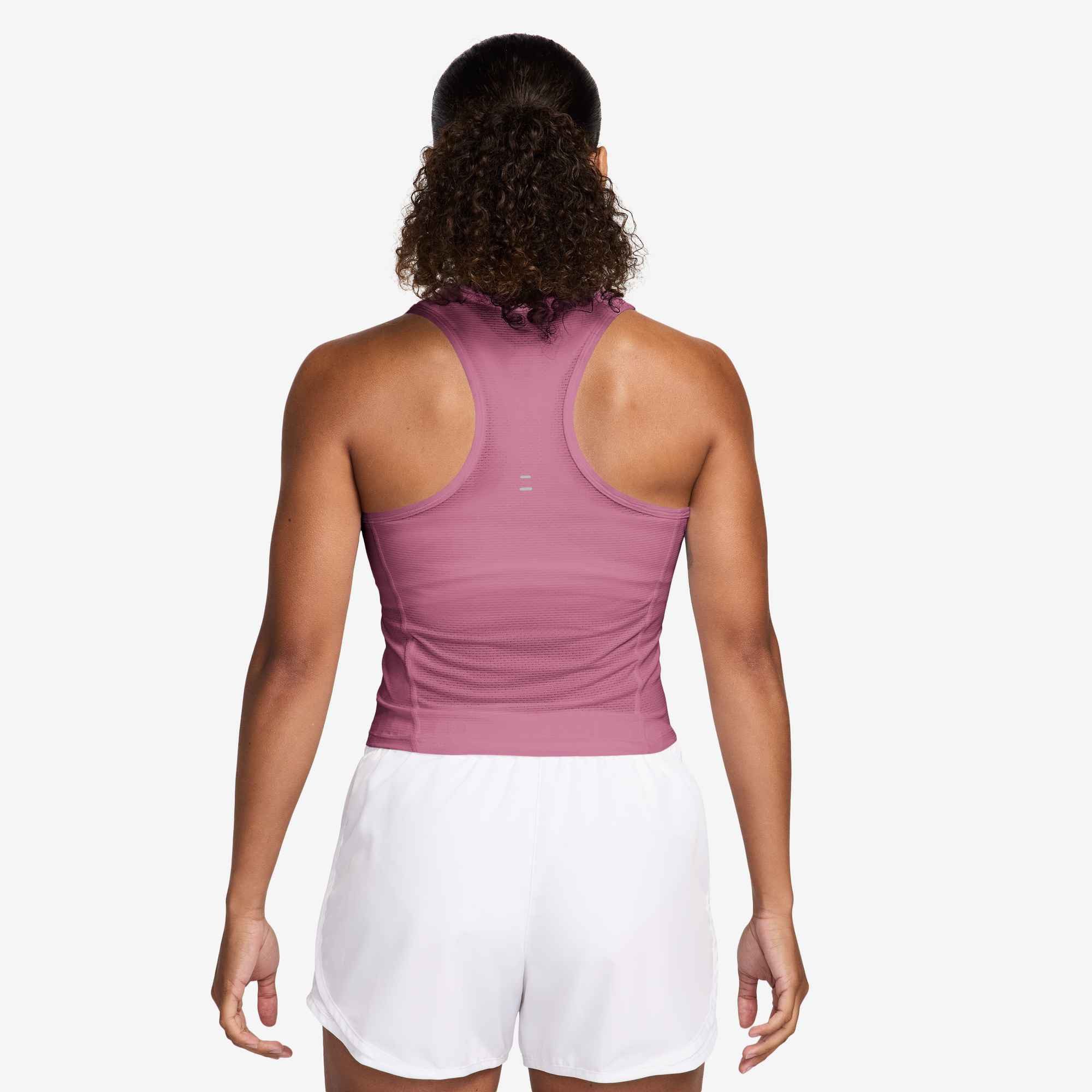 Nike Tanktop W NK TEMPO DF CRP MESH TANK mit Rundhalsausschnitt, aus Polyester und Elasthan