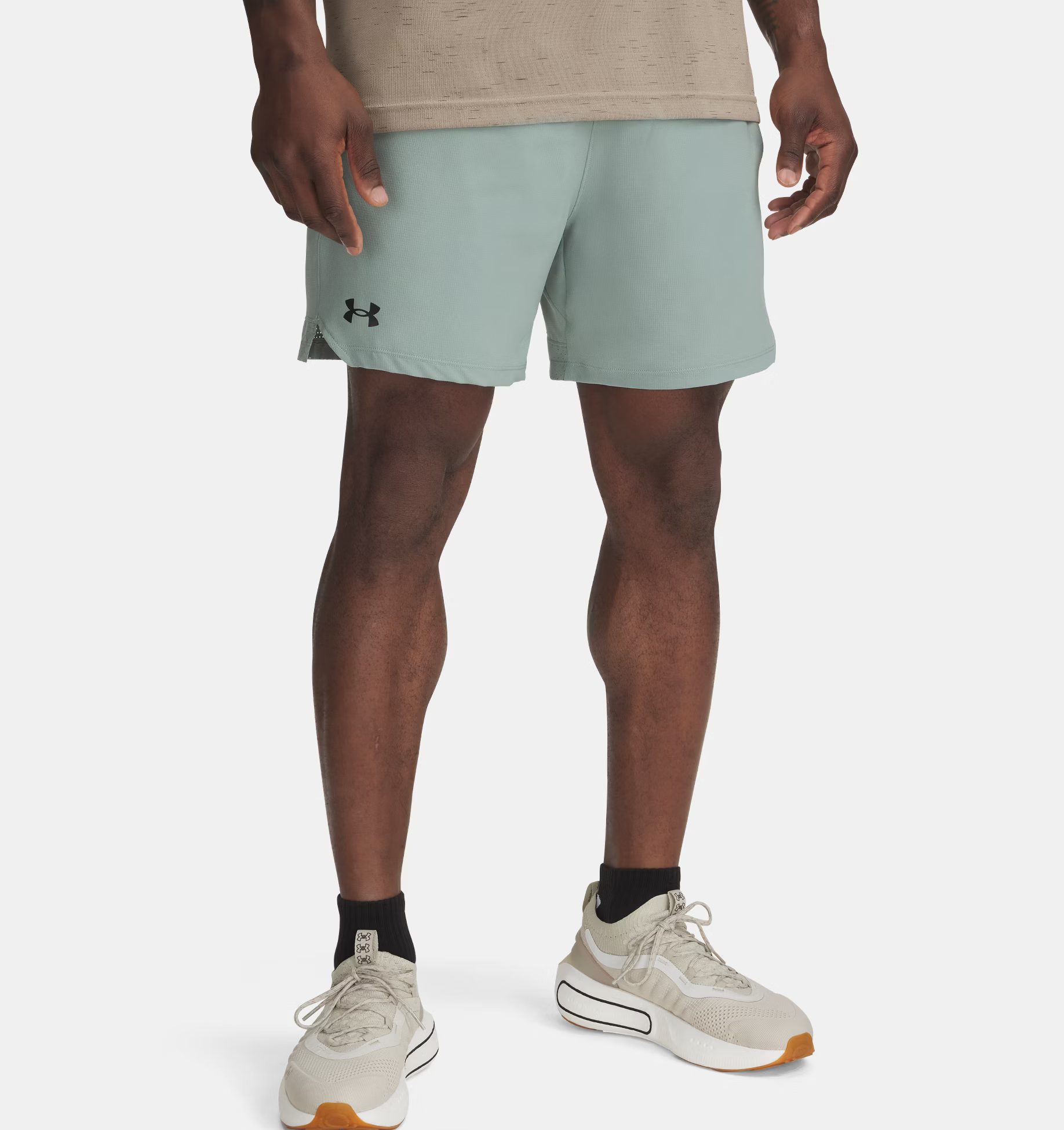 Under Armour® Funktionsshorts UA VANISH WOVEN günstig online kaufen