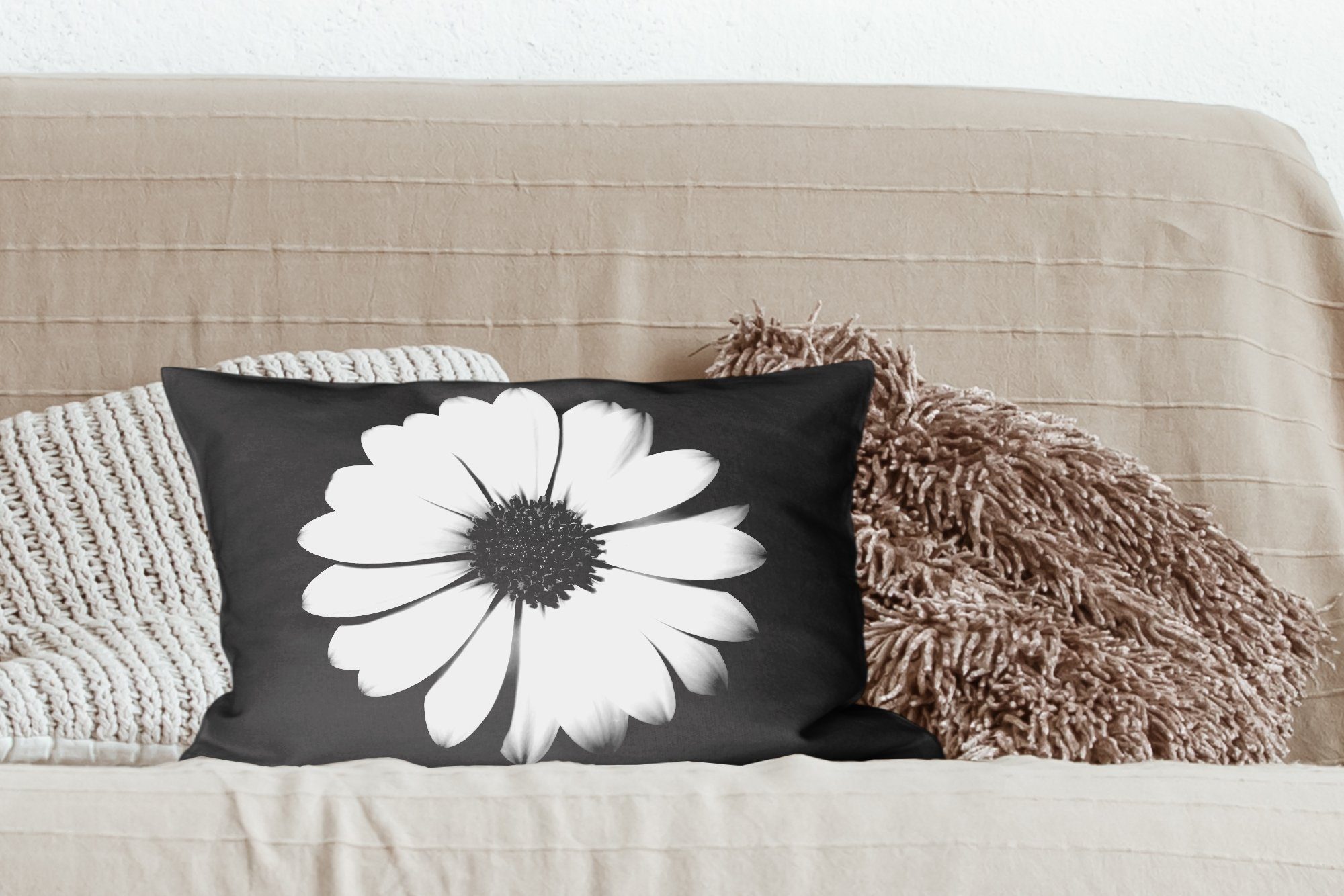 MuchoWow Dekokissen Füllung, - Dekoration, mit Wohzimmer Schwarz Dekokissen Gänseblümchen Weiß - Blume, Schlafzimmer - Zierkissen