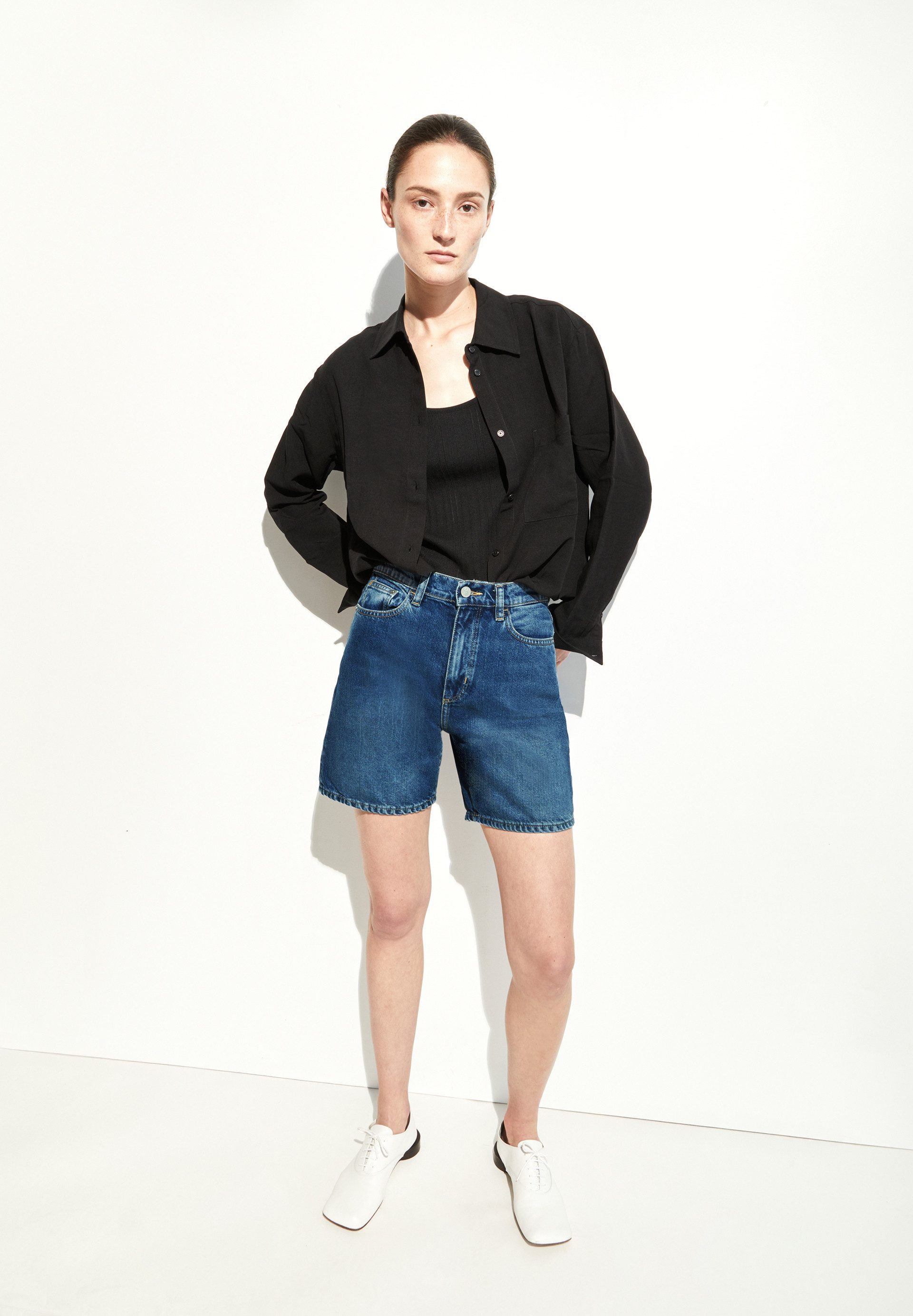 Armedangels Shorts SHEAARI Jeans Shorts aus Bio-Baumwoll Mix (Regular Fit)
