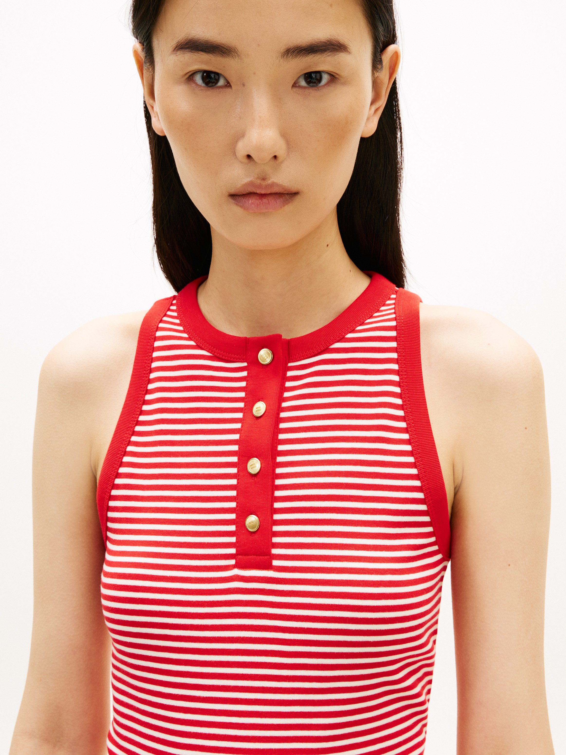 Tommy Hilfiger T-Shirt GOLD BUTTON HENLEY TOP mit kurzer Knopfleiste