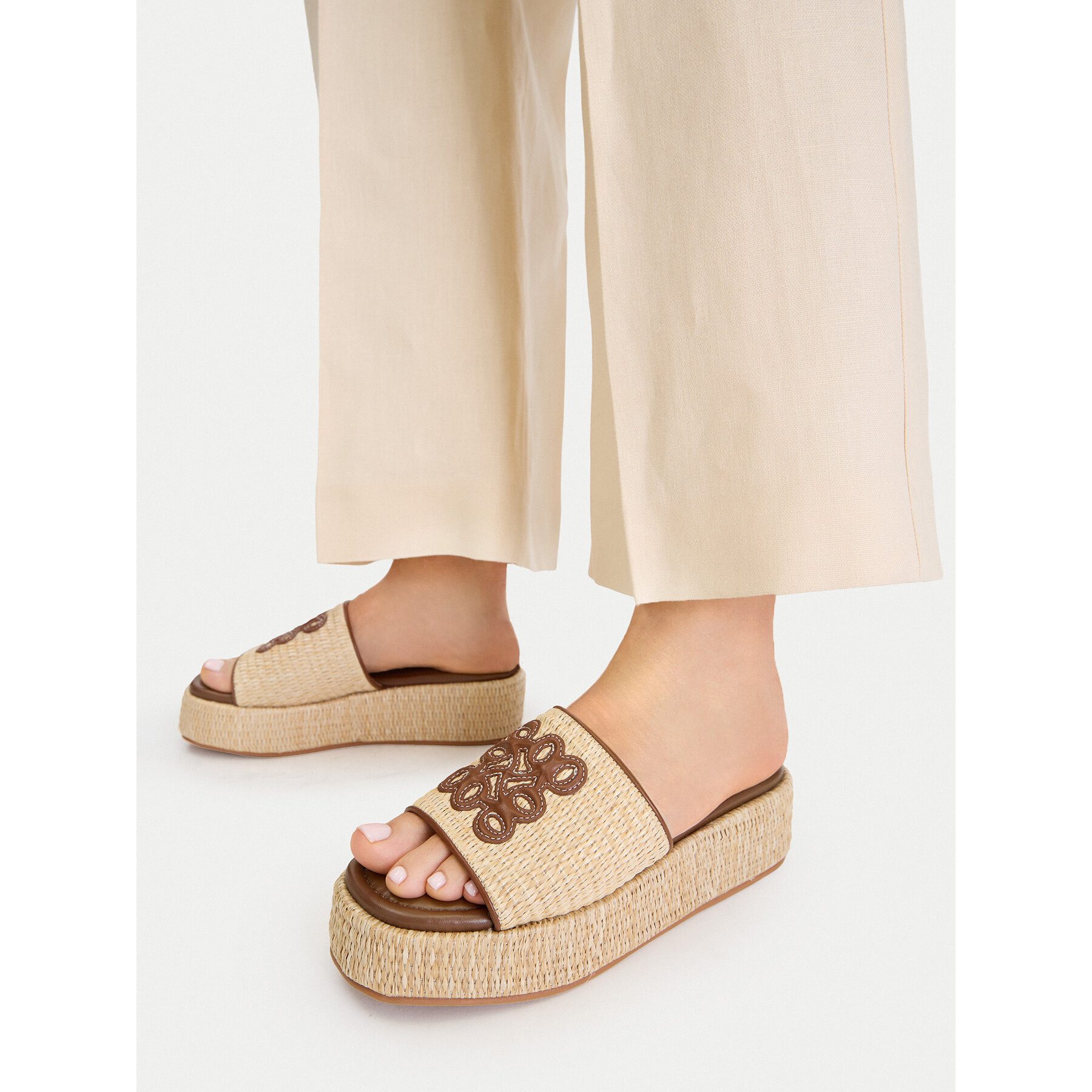 Nine West Beige Flip-Flops für Damen von Nine West Badepantolette