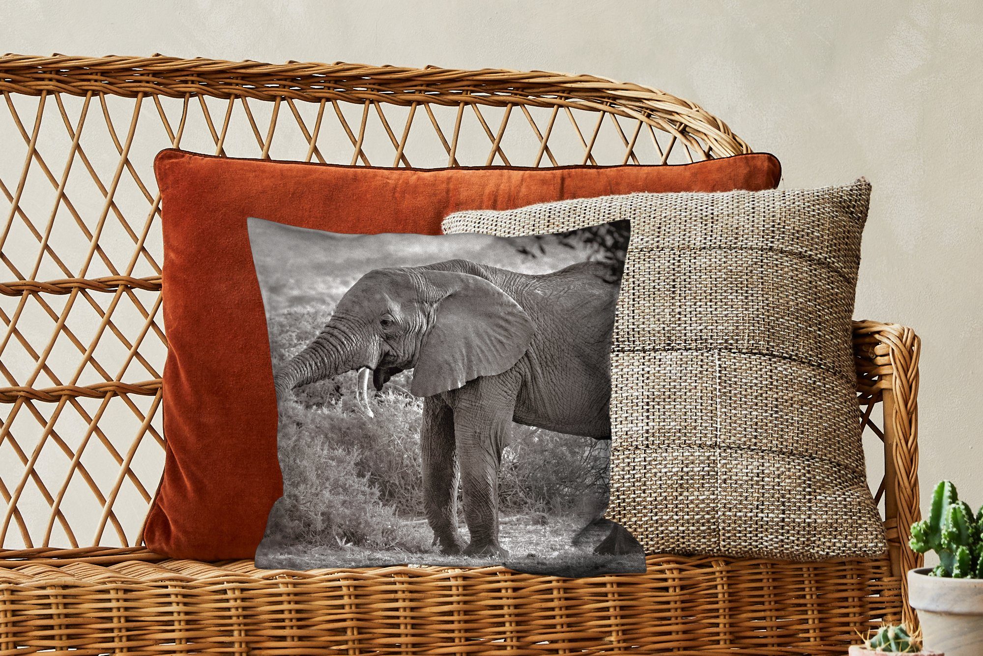 Schlafzimmer, Zierkissen für MuchoWow - Sofakissen Elefant Dekokissen - Weiß, - Tiere - Deko, mit Füllung Schwarz Wohzimmer, Bäume