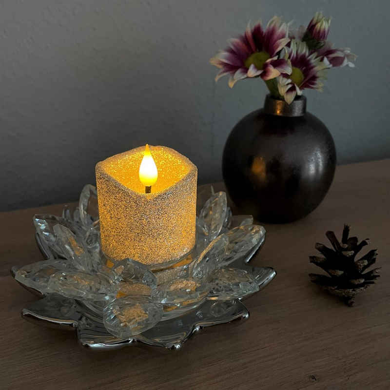 Online-Fuchs Kerzenständer in Lotusblüten-Optik aus Glas mit LED Kerze Votivkerze SILBER 545 (Kerze mit Glitzerüberzug), Kerzenhalter: 13 x 8 cm, Kerze: 5x4,7 cm, Teelichthalter