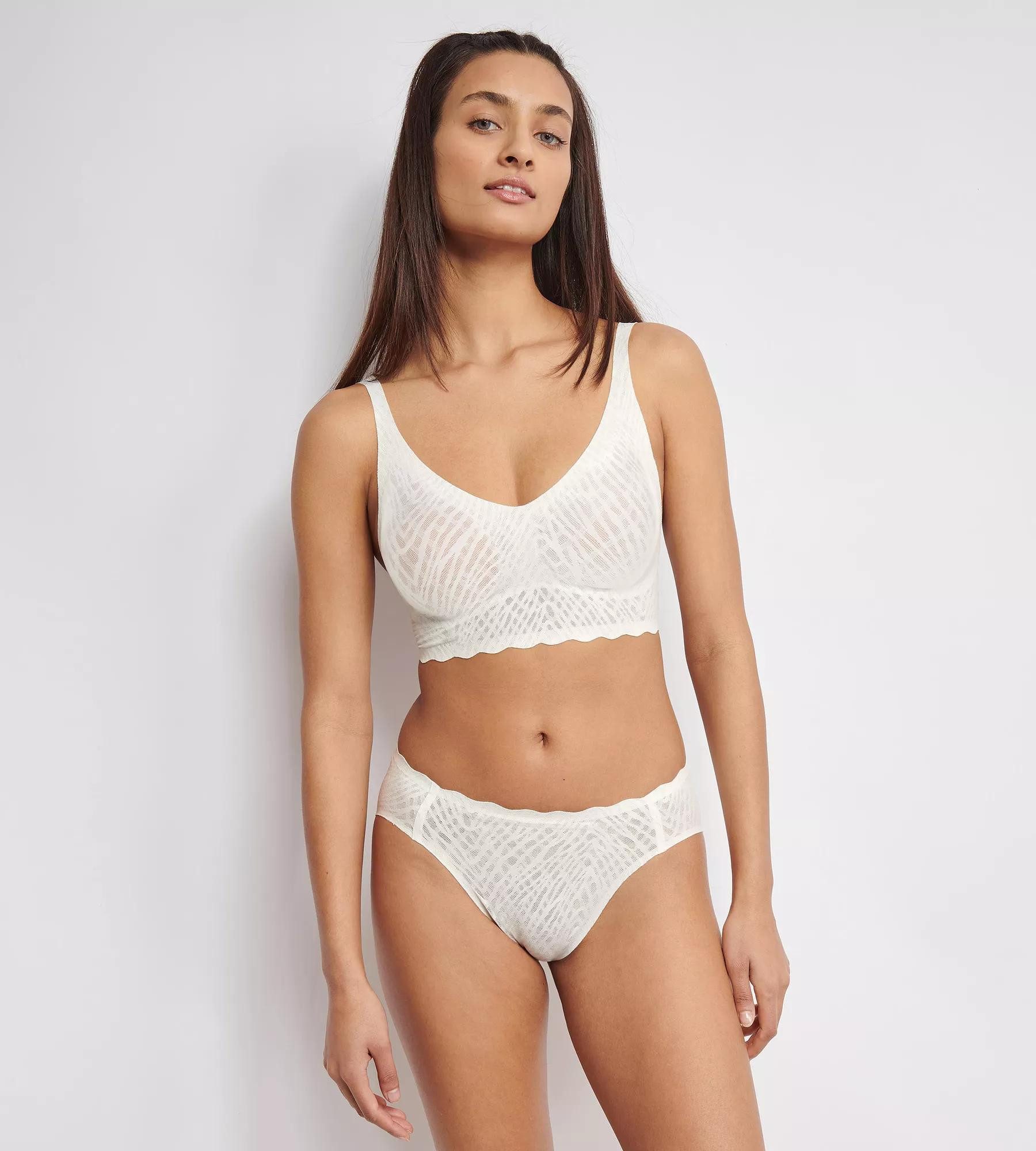Sloggi Bralette ZERO Feel Bliss herausnehmbare, atmungsaktive Pads, Stretch-Spitze, mittlerer Halt