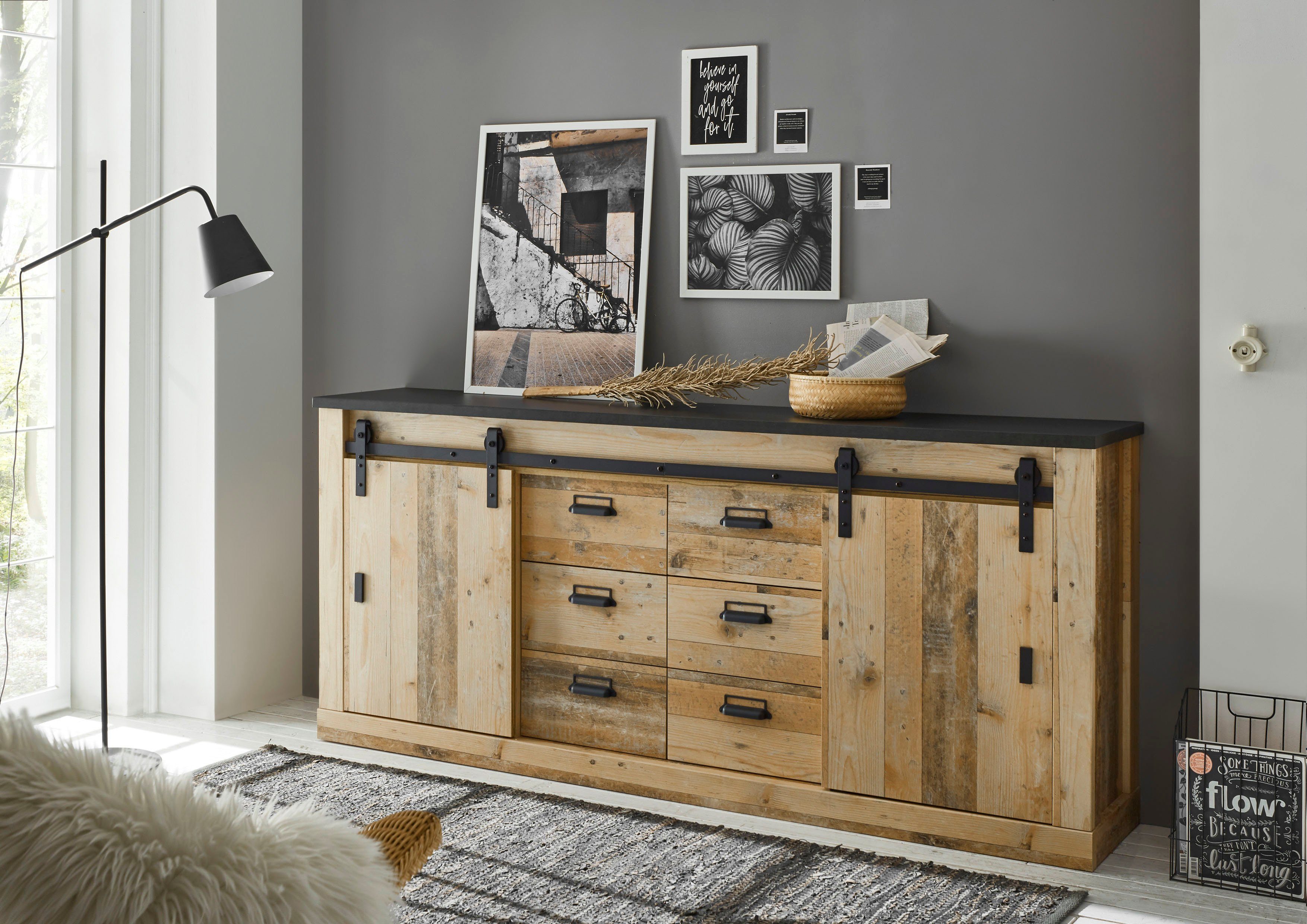 Home affaire Sideboard SHERWOOD, modernes Holz Dekor, mit Scheunentorbeschlag aus Metall, Breite 201 cm