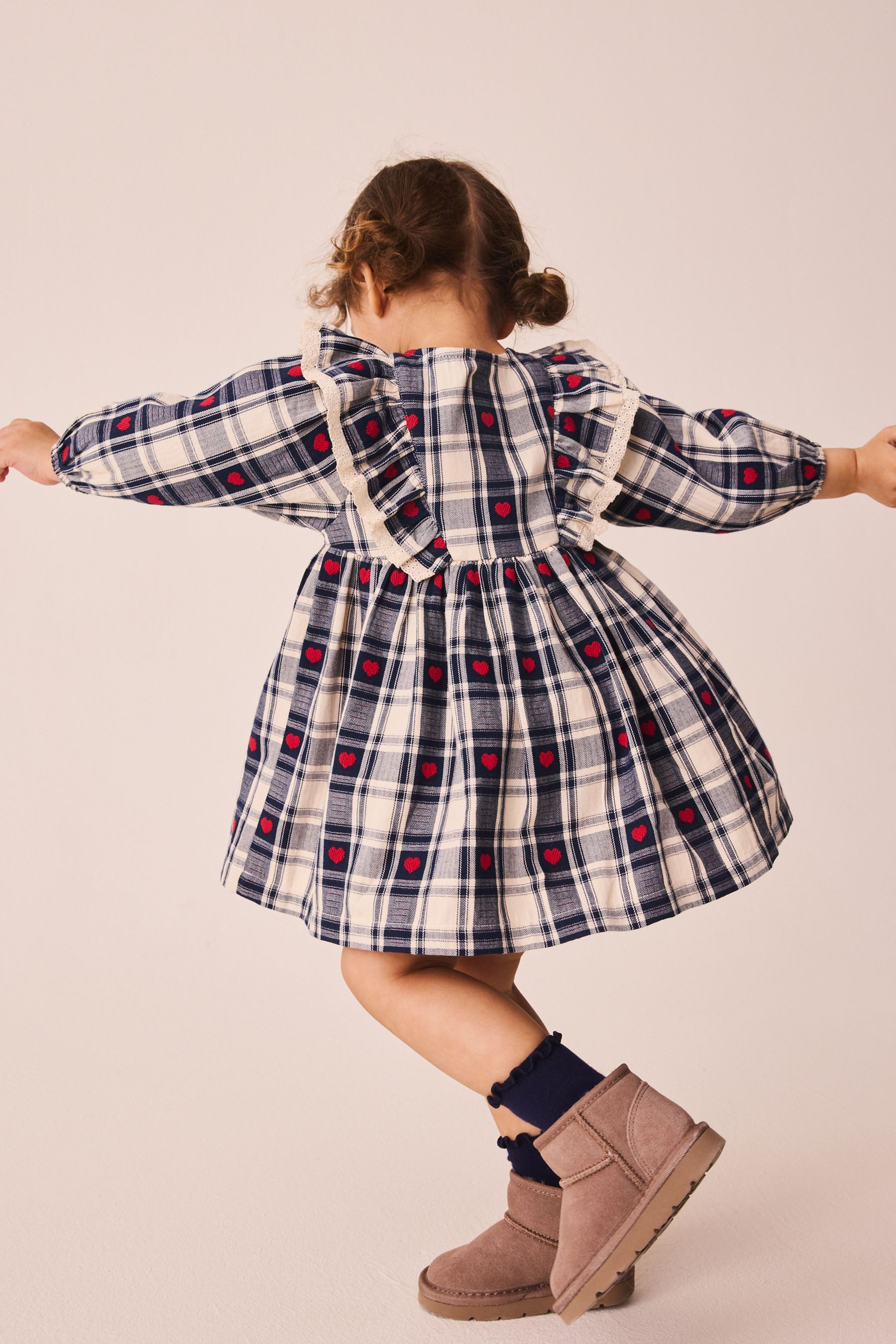 Next Blusenkleid Kleid mit langen Ärmeln und Rüschenkragen (1-tlg) – Bild 2 von 5