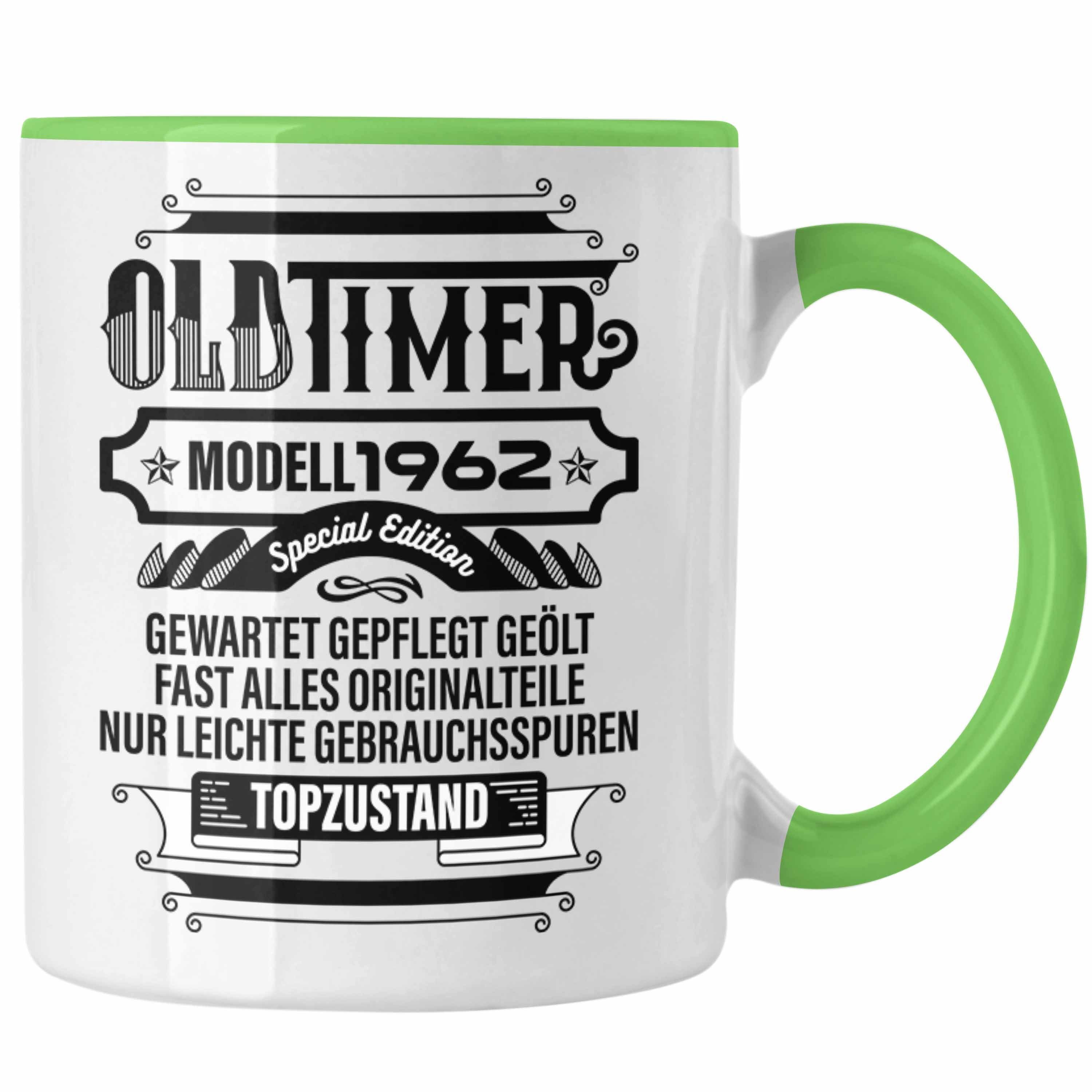 Trendation Tasse TRENDATION 60. Mutter Frau Grün 60 Geschenk 60er Mann Tasse Geburtstag Vater Geschenkidee