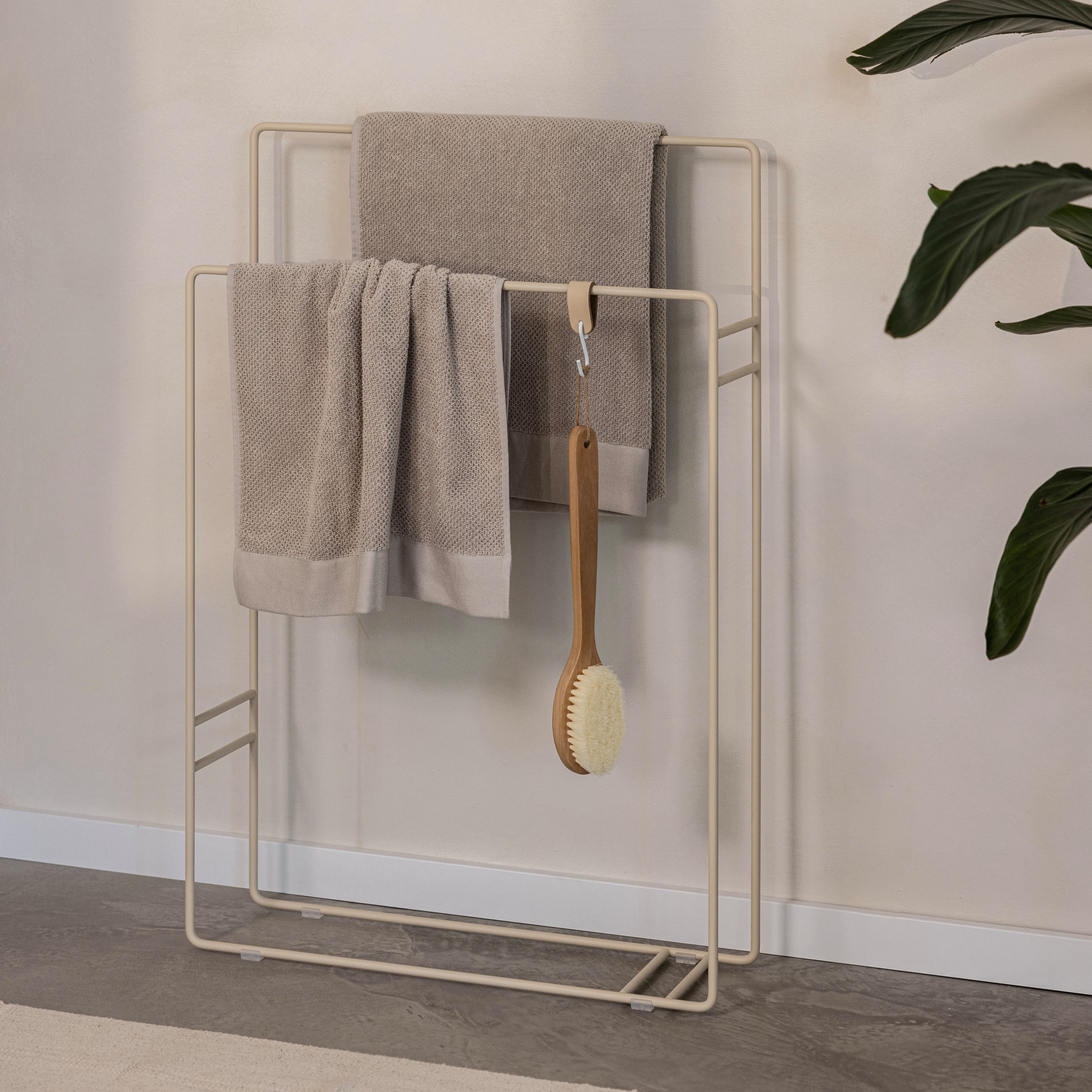 Metallbude Handtuchständer DELAYA, hochwertiger Design Handtuchhalter, platzsparend, ohne Bohren