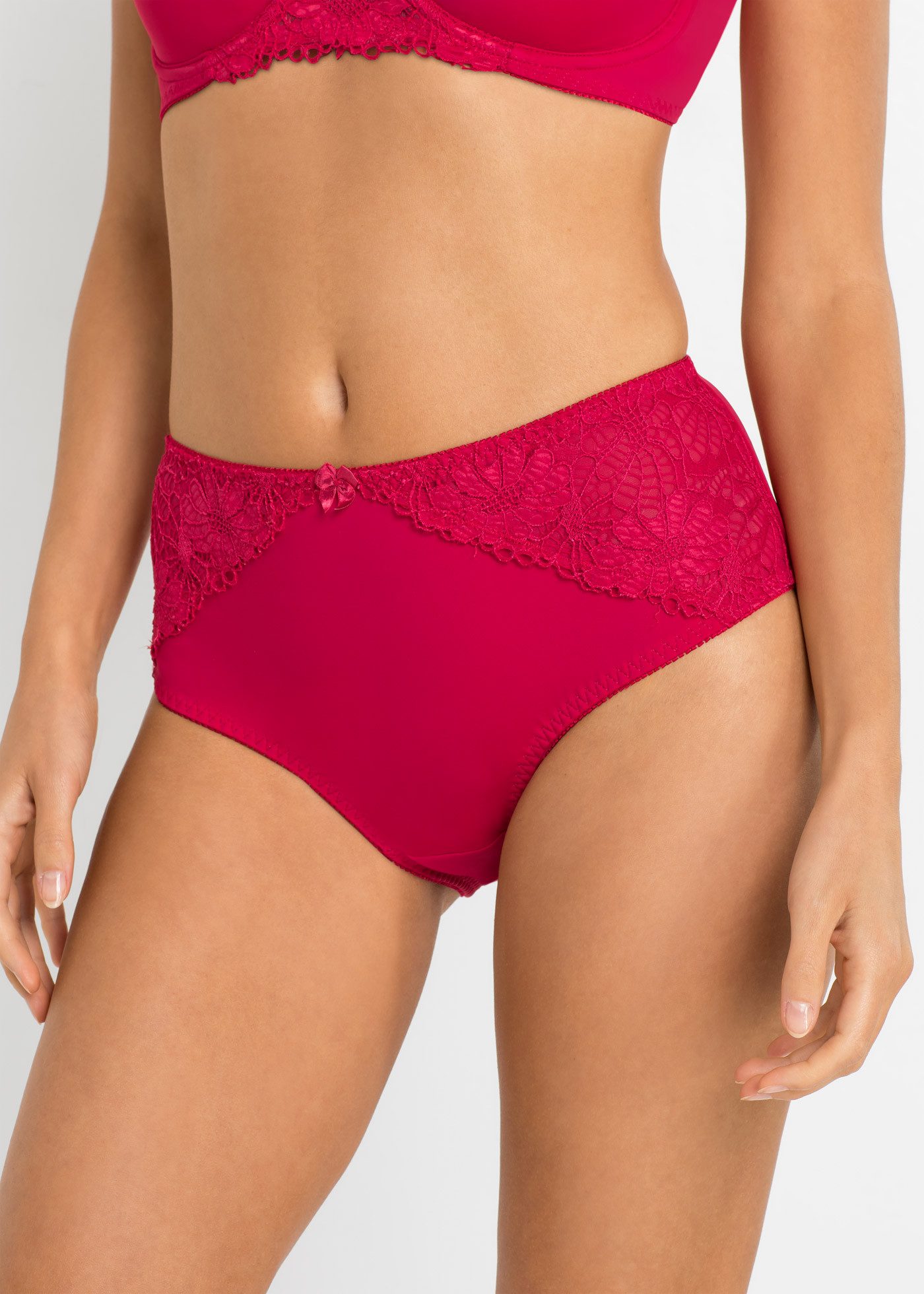 bonprix Maxislip (Packung, 2-St., 2) Maxislip mit Spitze (2er Pack)