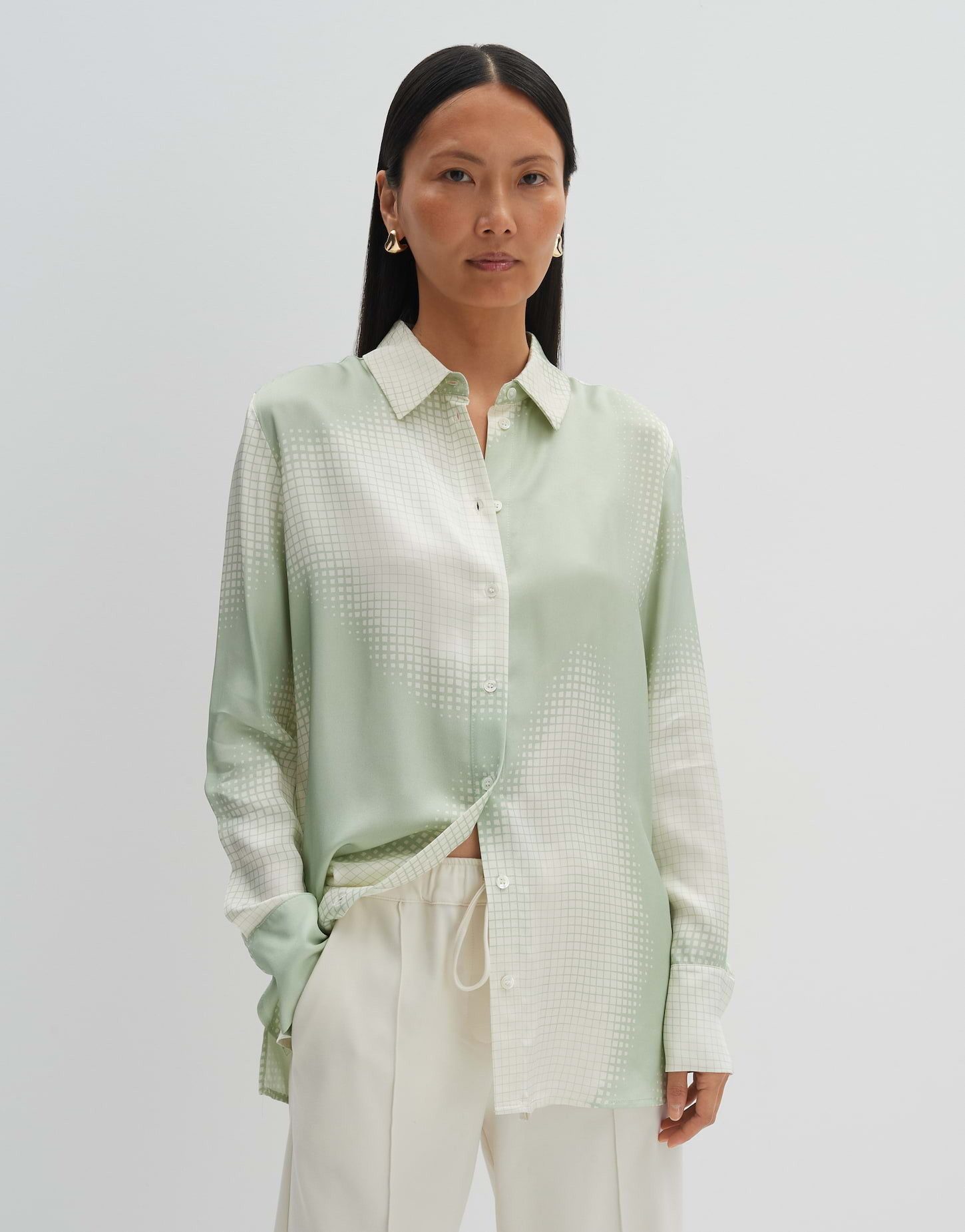 Satinbluse Oversize Satinbluse ZISAKIA aus Viskose