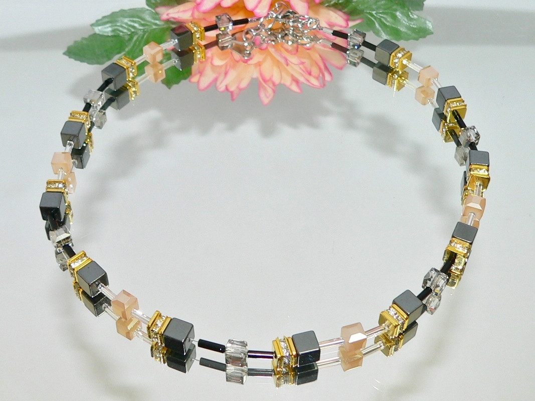 traumschmuck Collier 064 Collier Halskette Würfel Hämatit Glas/Kristallglas Strass, handgefertigt, Made in Germany