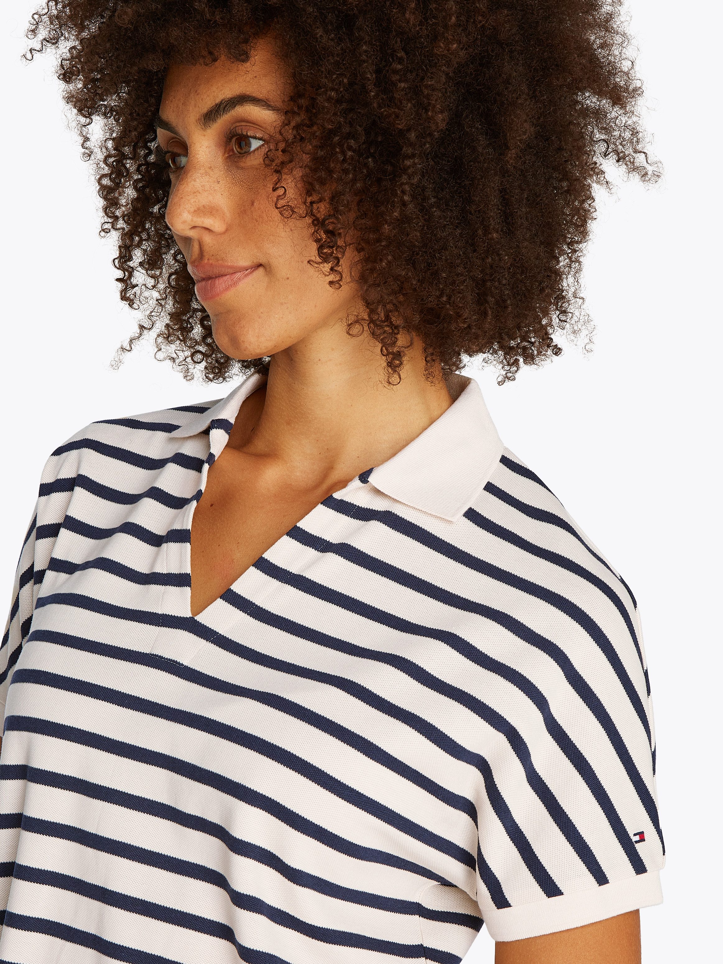 Tommy Hilfiger Poloshirt LYOCELL OPEN-NK RELAXED POLO SS mit Streifenmuster günstig online kaufen