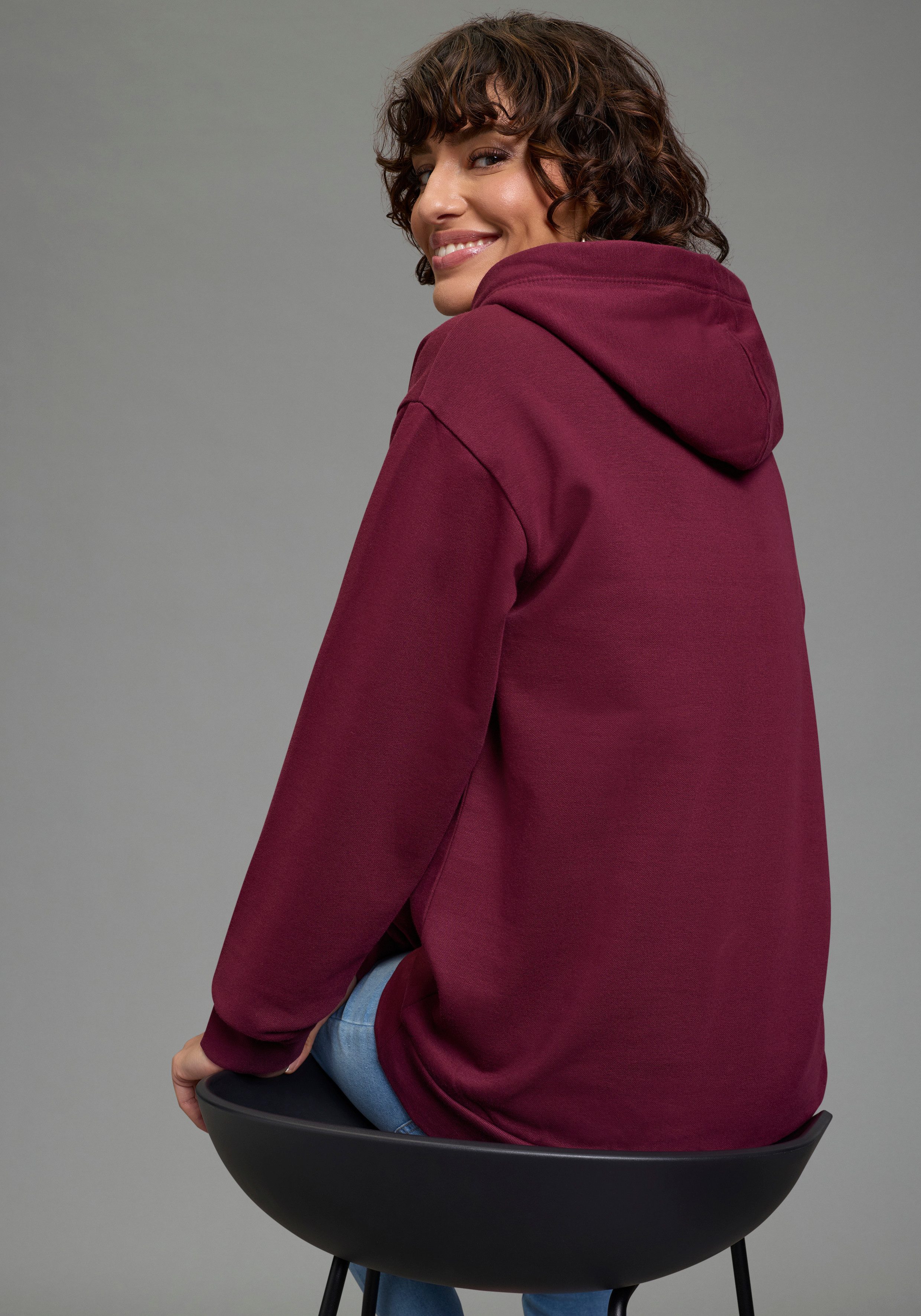 DELMAO Kapuzensweatshirt Weiche Baumwollmischung mit Kängurutasche und bedr günstig online kaufen