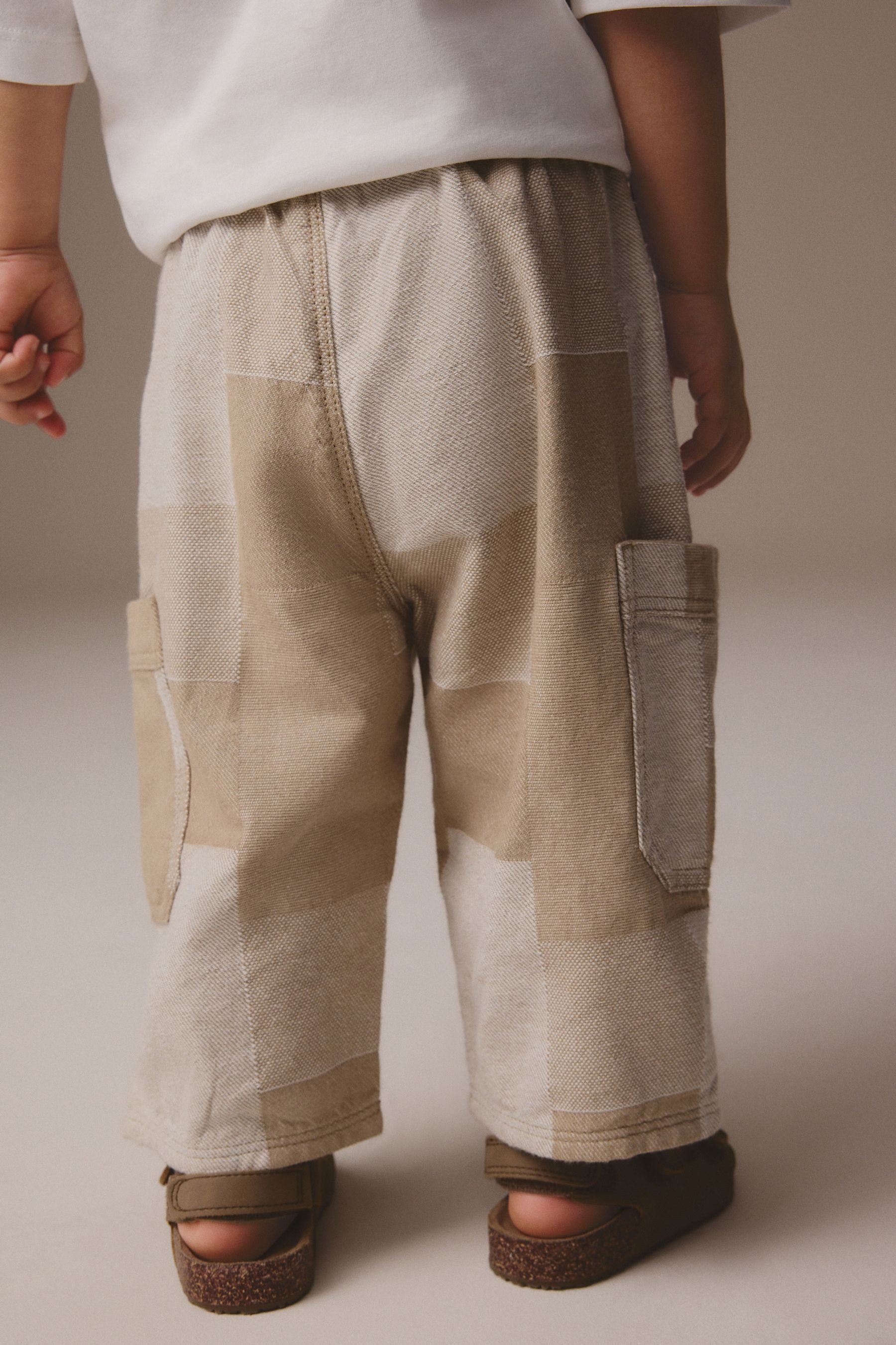 Next Cargo Jeans: Cargo jeans with elastic waistband and wide leg (1-piece)