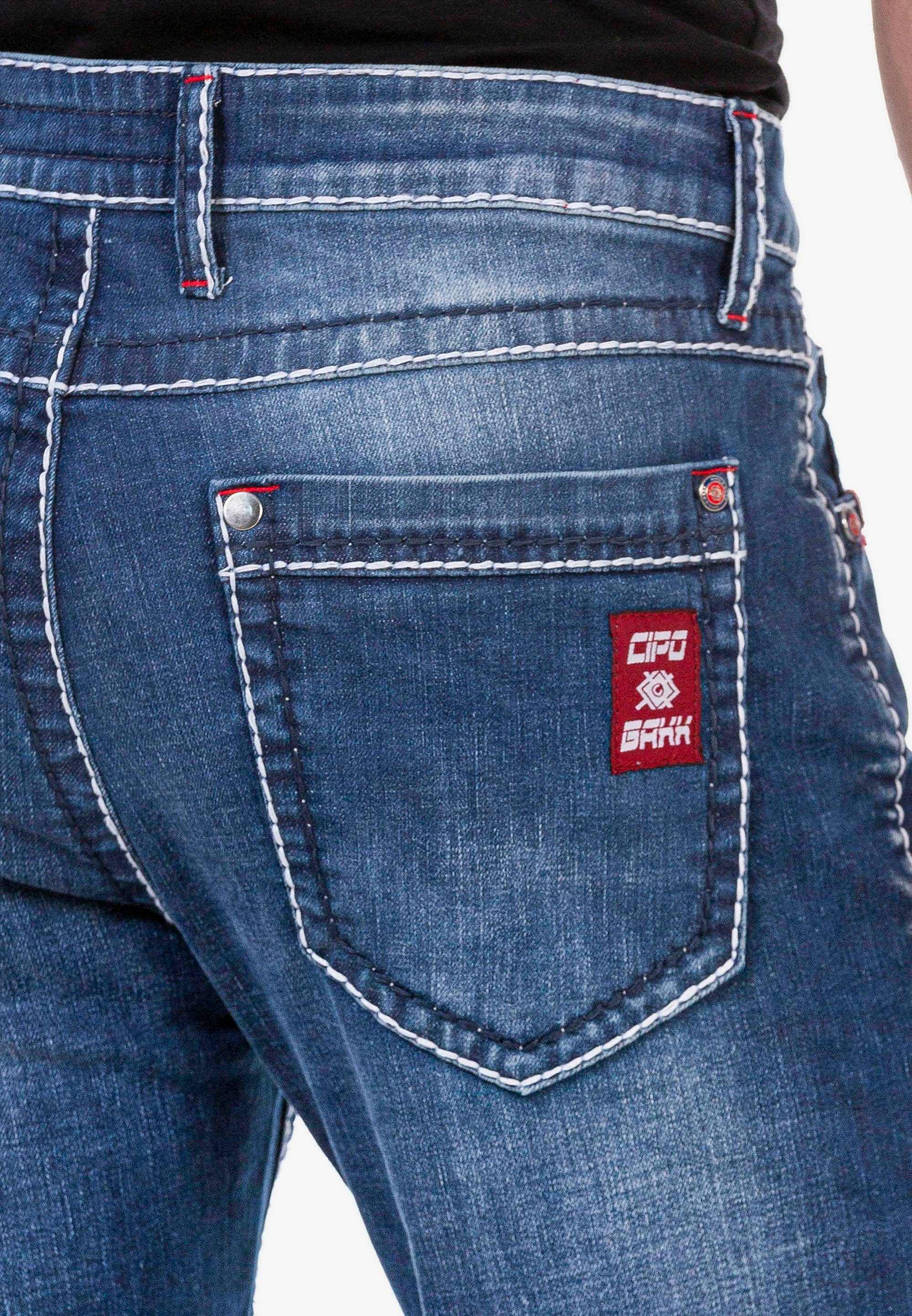Cipo im Baxx & Straight-Jeans klassischen 5-Pocket-Style
