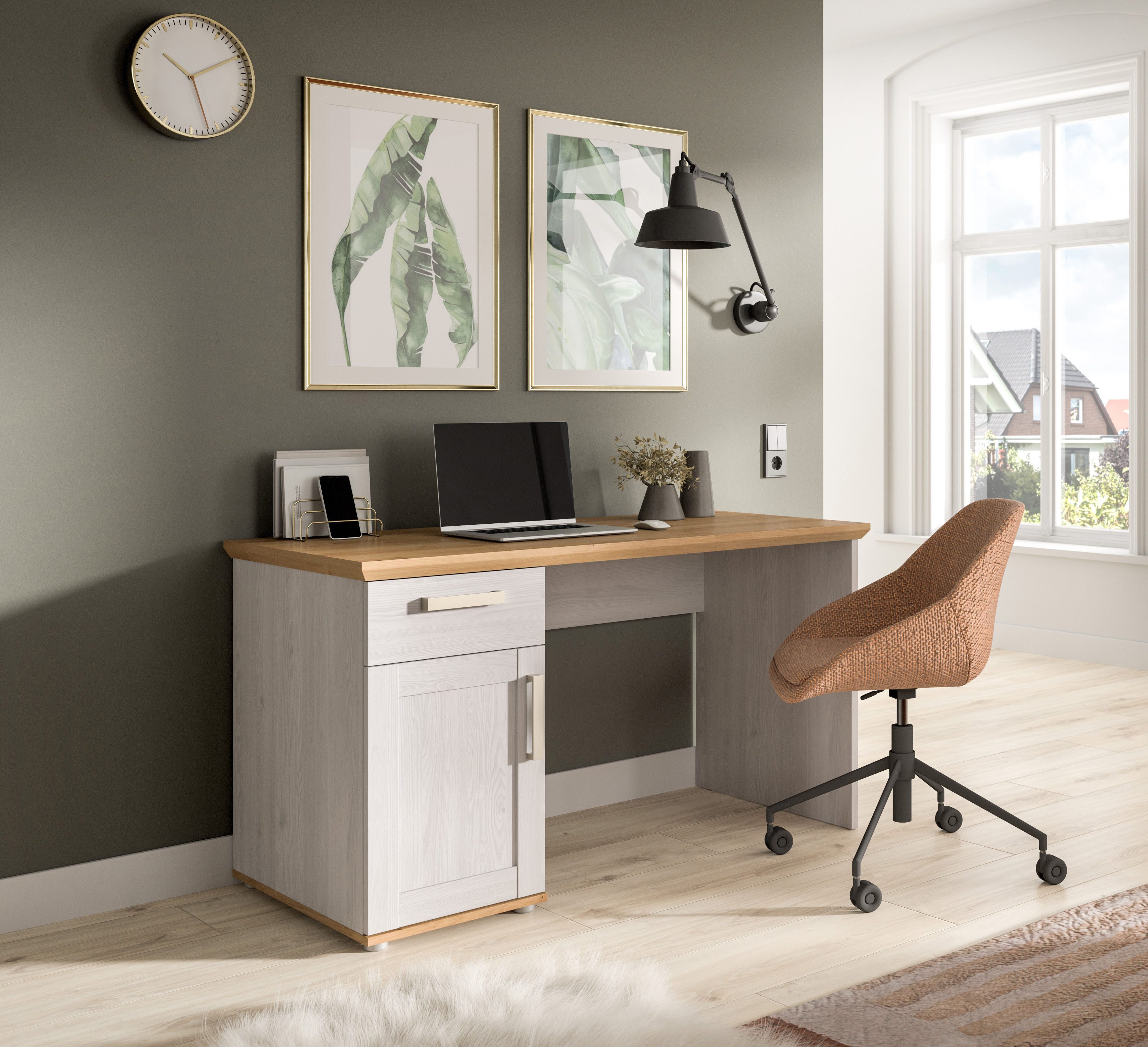 Home affaire Schreibtisch COSENZA, Breite 134 cm, 1 Tür, 1 Schubkasten, 2 Fächer (in Landhausoptik, mit weiteren Artikel der Serie kombinierbar), Bürotisch, Computertisch, Laptoptisch, Home-Office