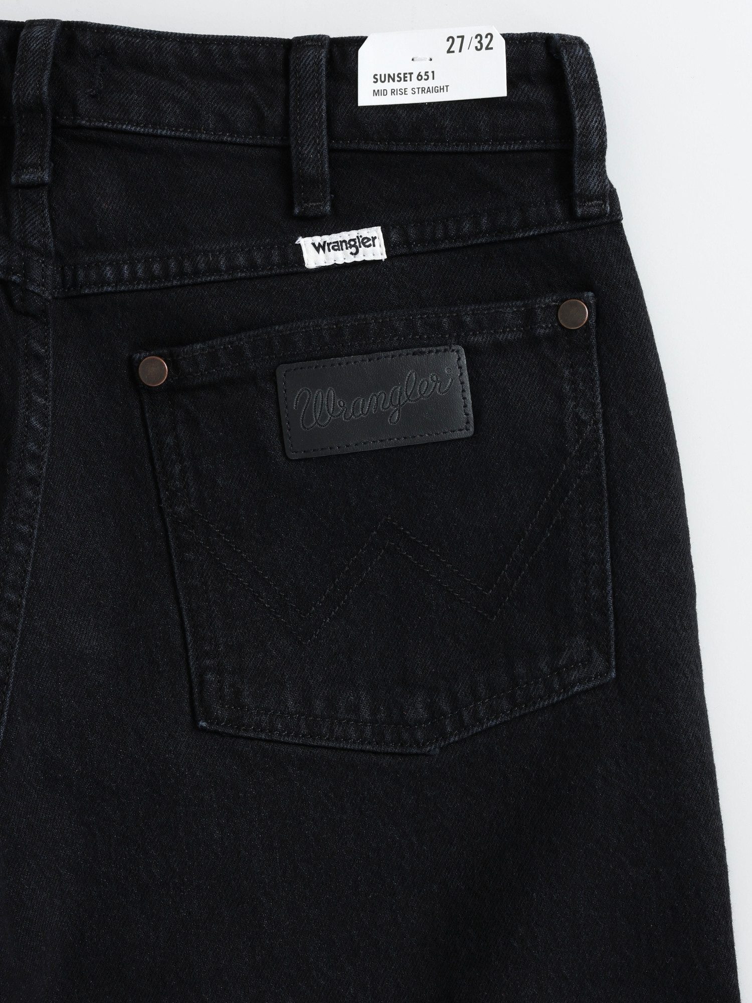 Wrangler Straight-Jeans reguläre, gerade Beinform - SUNSET BLACK/ SUGARCOVE leicht verwaschen, geringer Stretch