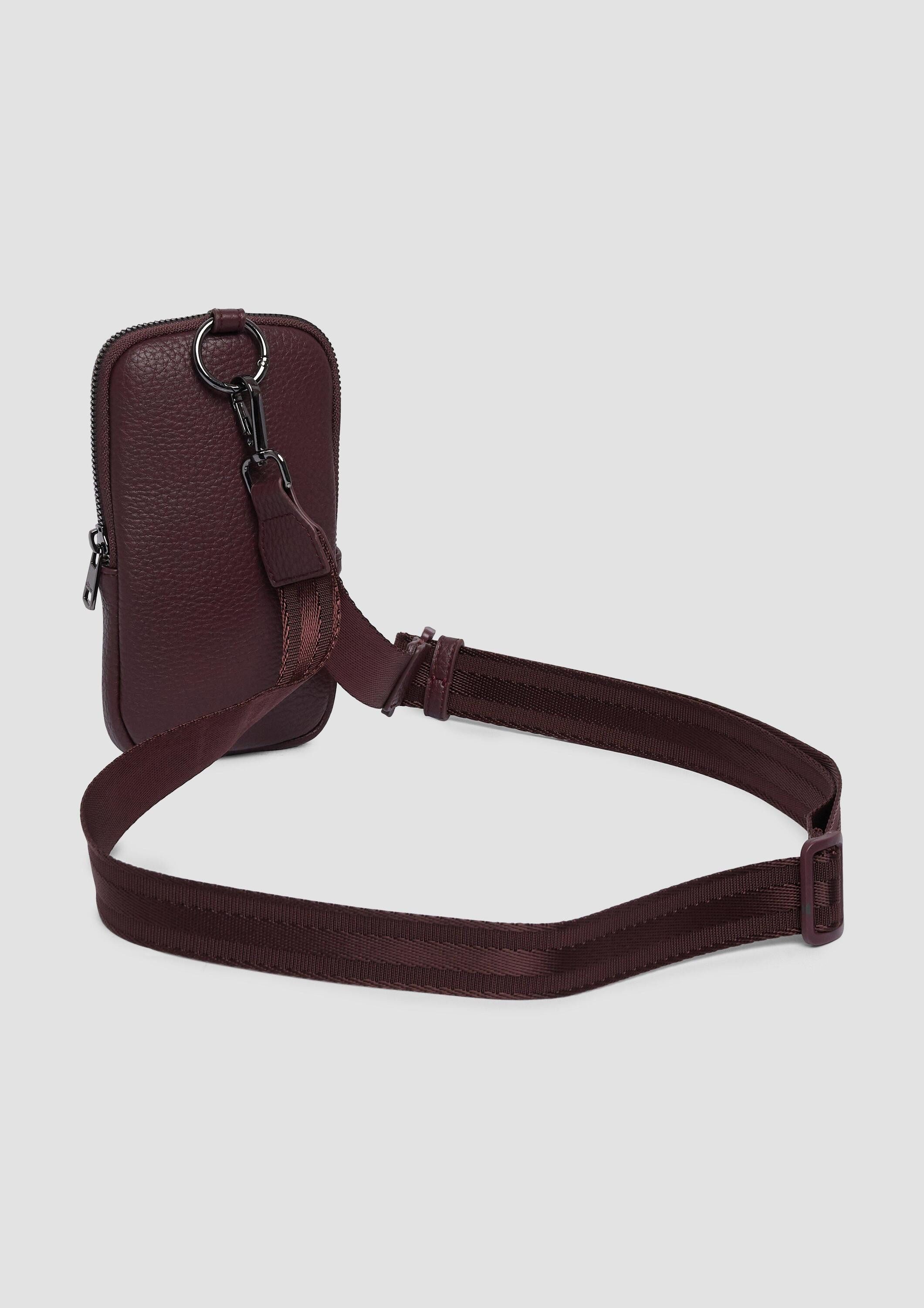 s.Oliver Handytasche Tasche, Handy-Tasche aus Lederimitat mit Leo-Lining