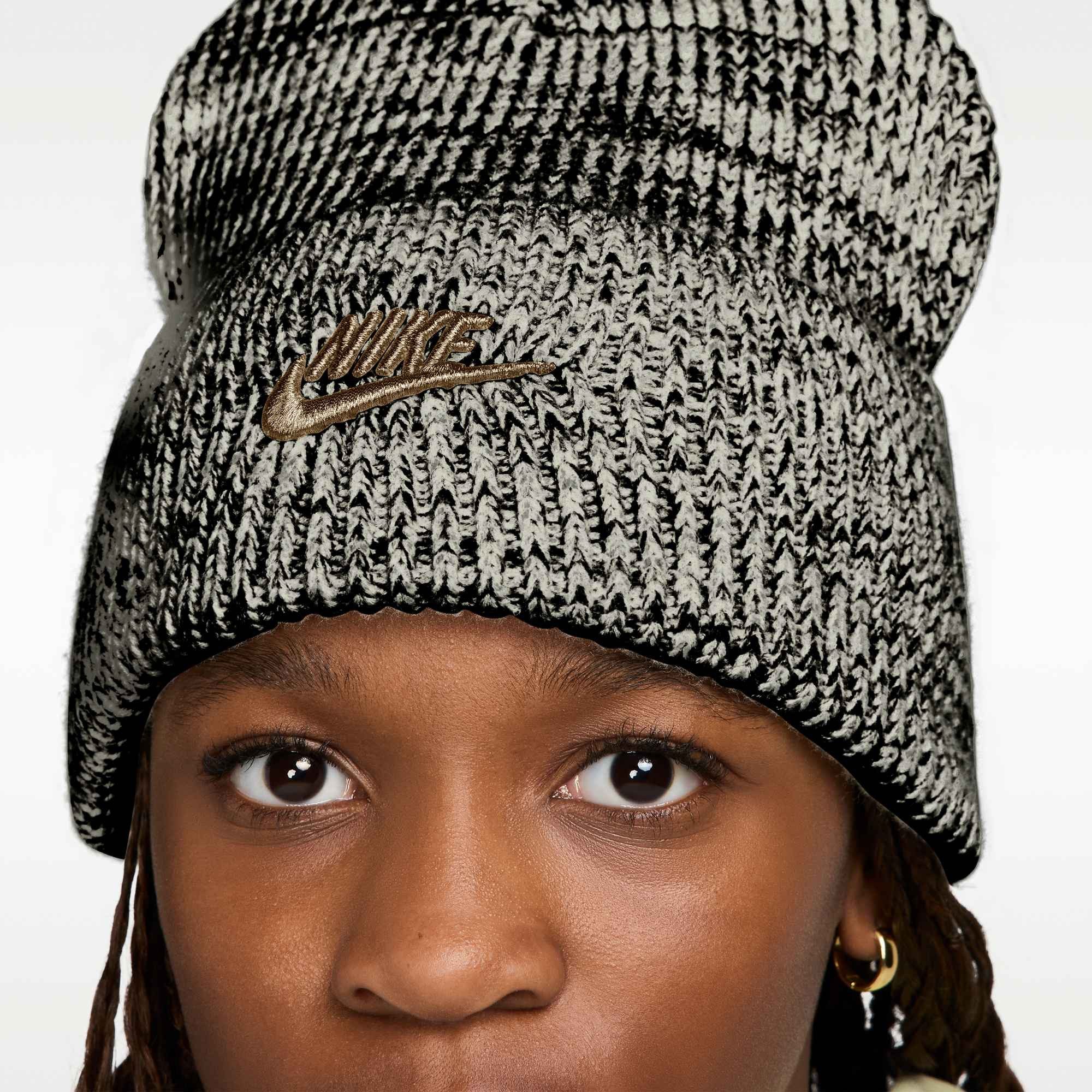 Nike Sportswear Beanie K NK PEAK BEANIE TC HOLIDAY Für Kinder und Jugendliche