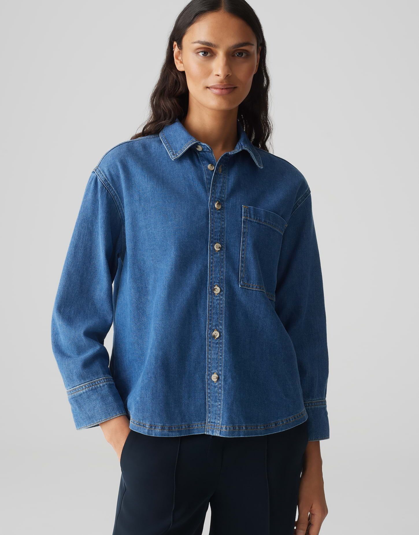 Jeansbluse FELYN Loose aus softem BCI Cotton