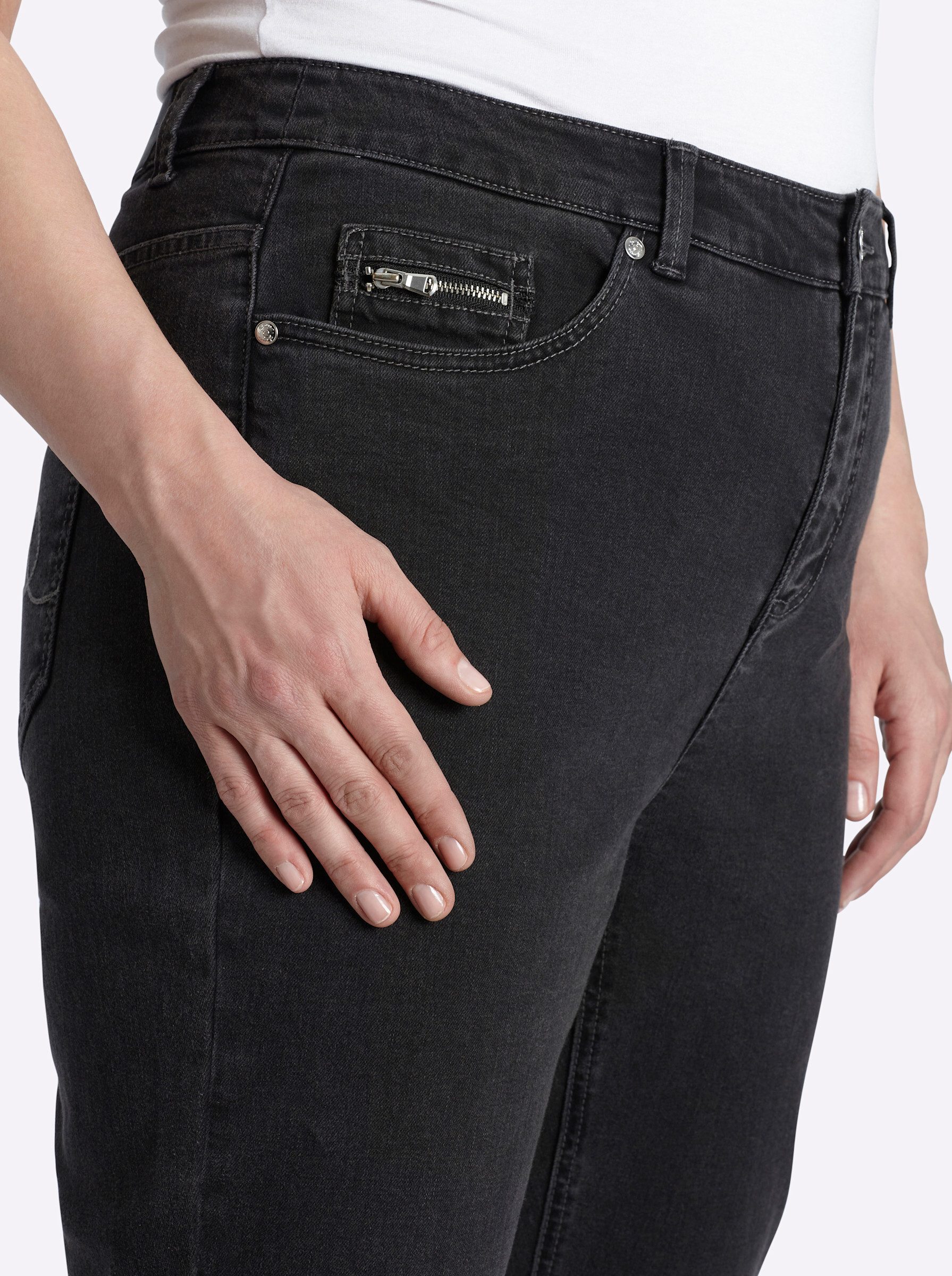 Sheego Bequeme Jeans Bootcut-Jeans normal – Bild 4 von 5